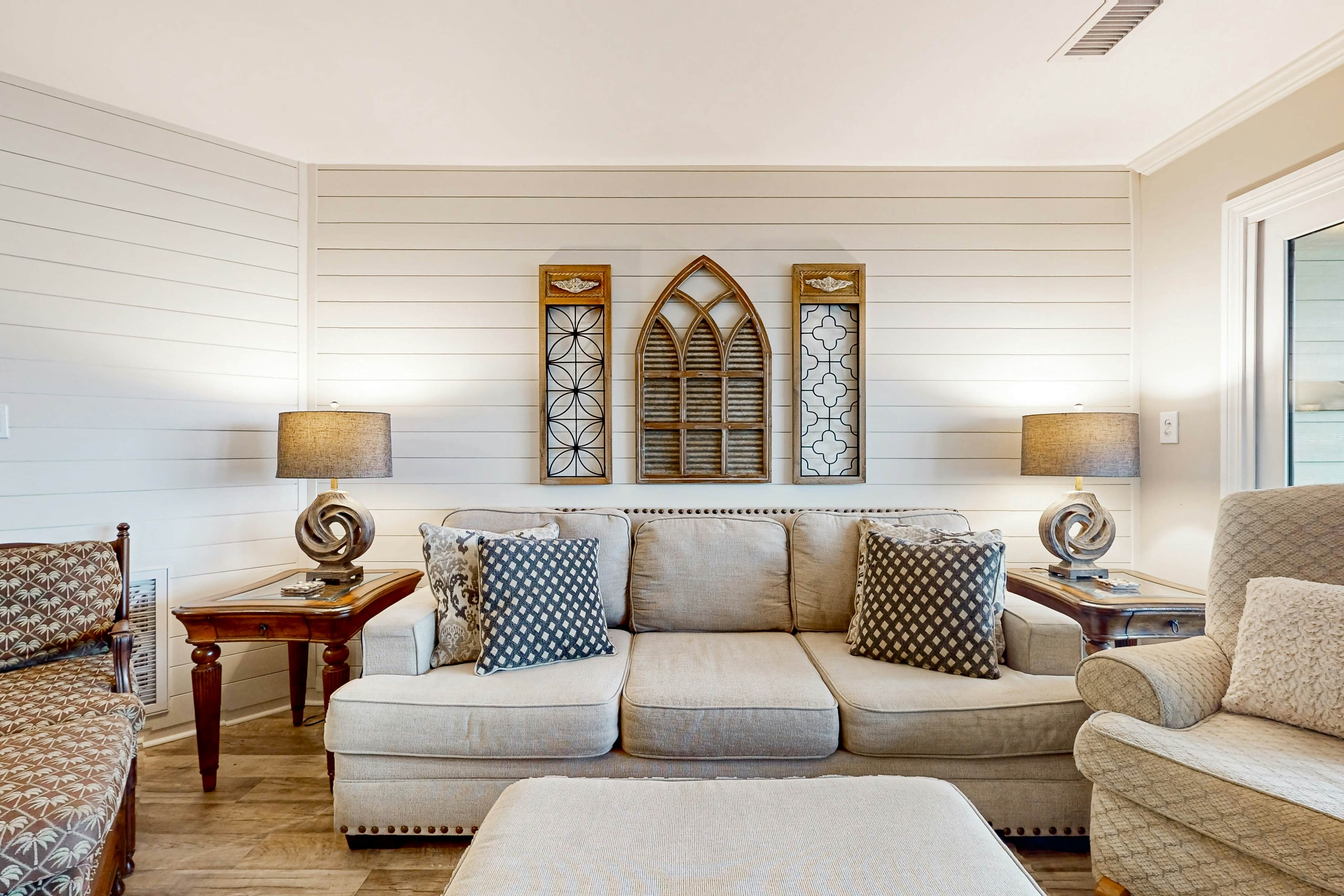 Seascape Lakefront Villas 232