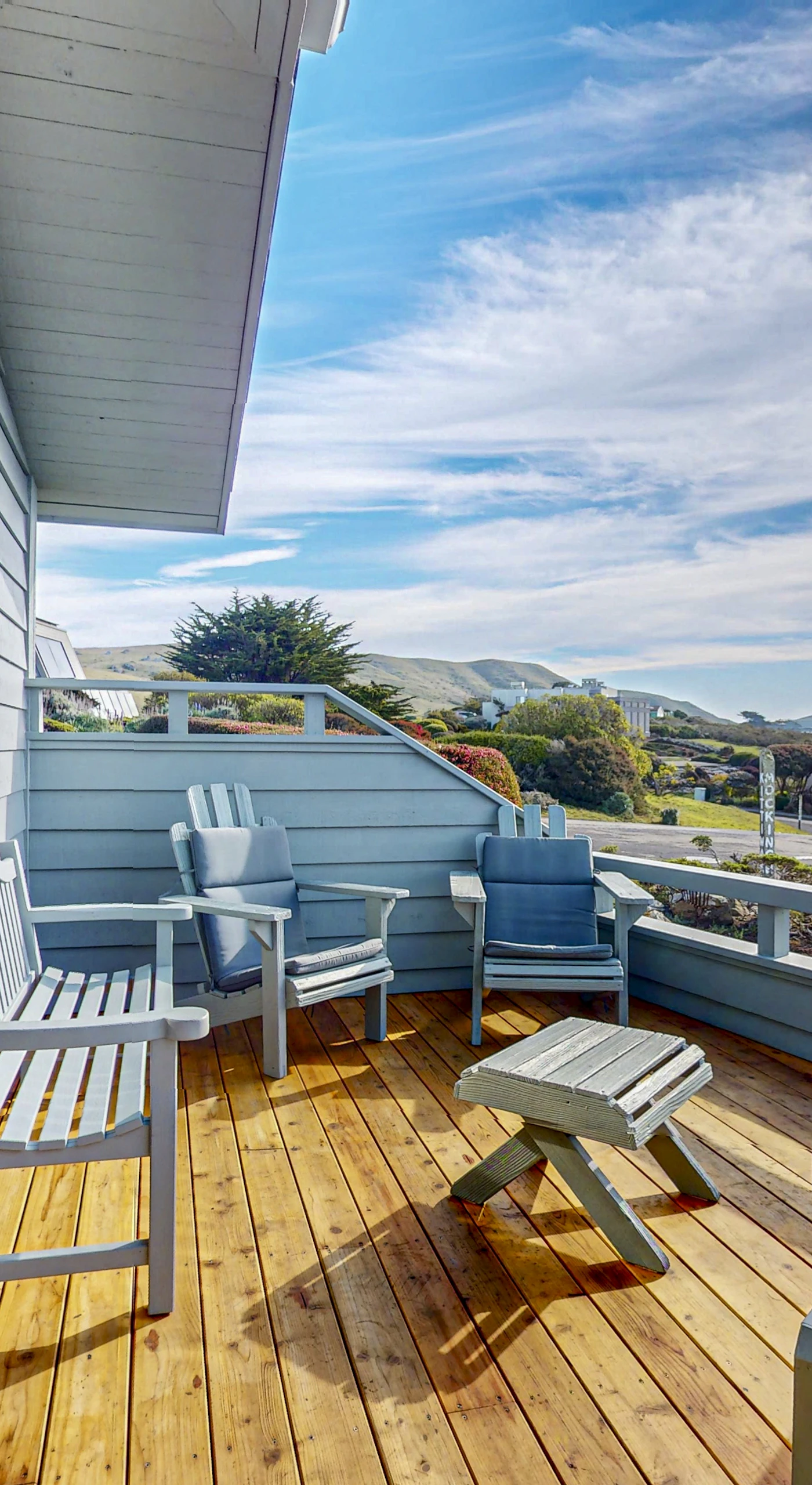 Sip your morning coffee on the private deck while taking in sweeping Bodega Bay coastal views from comfortable Adirondack-style chairs