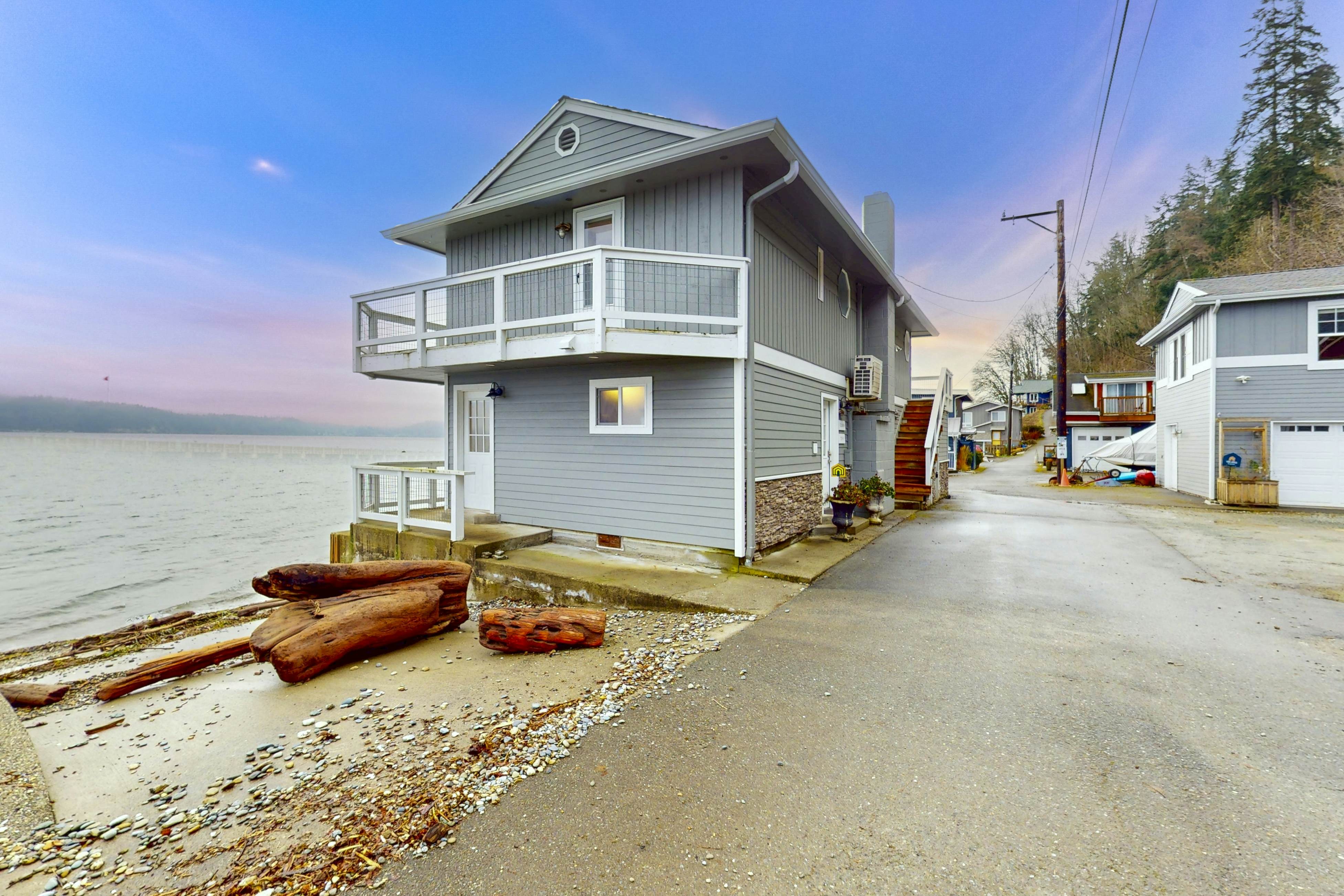 Tyee Shoreline Retreat 