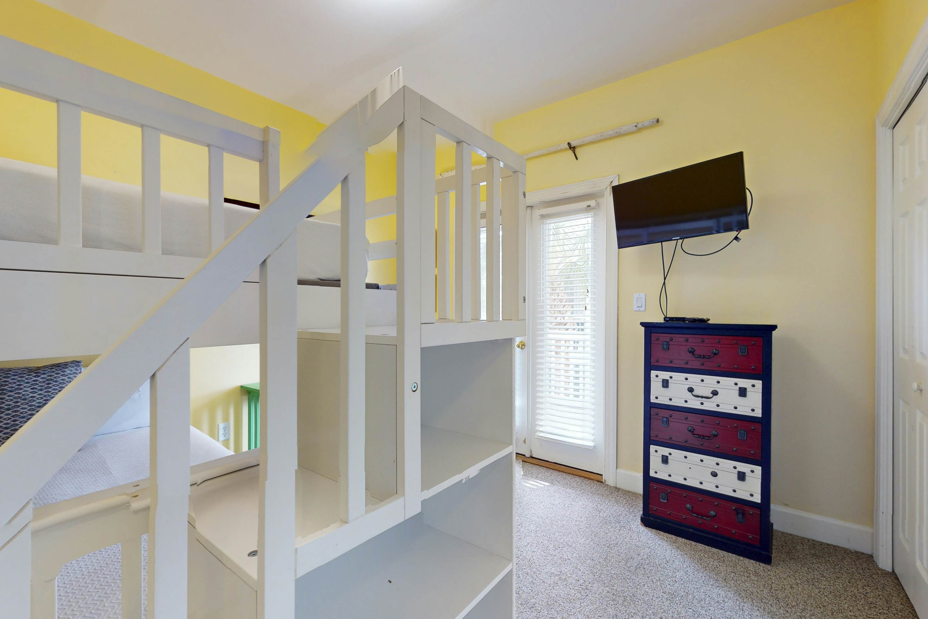 Emerald Shores Mango Tango