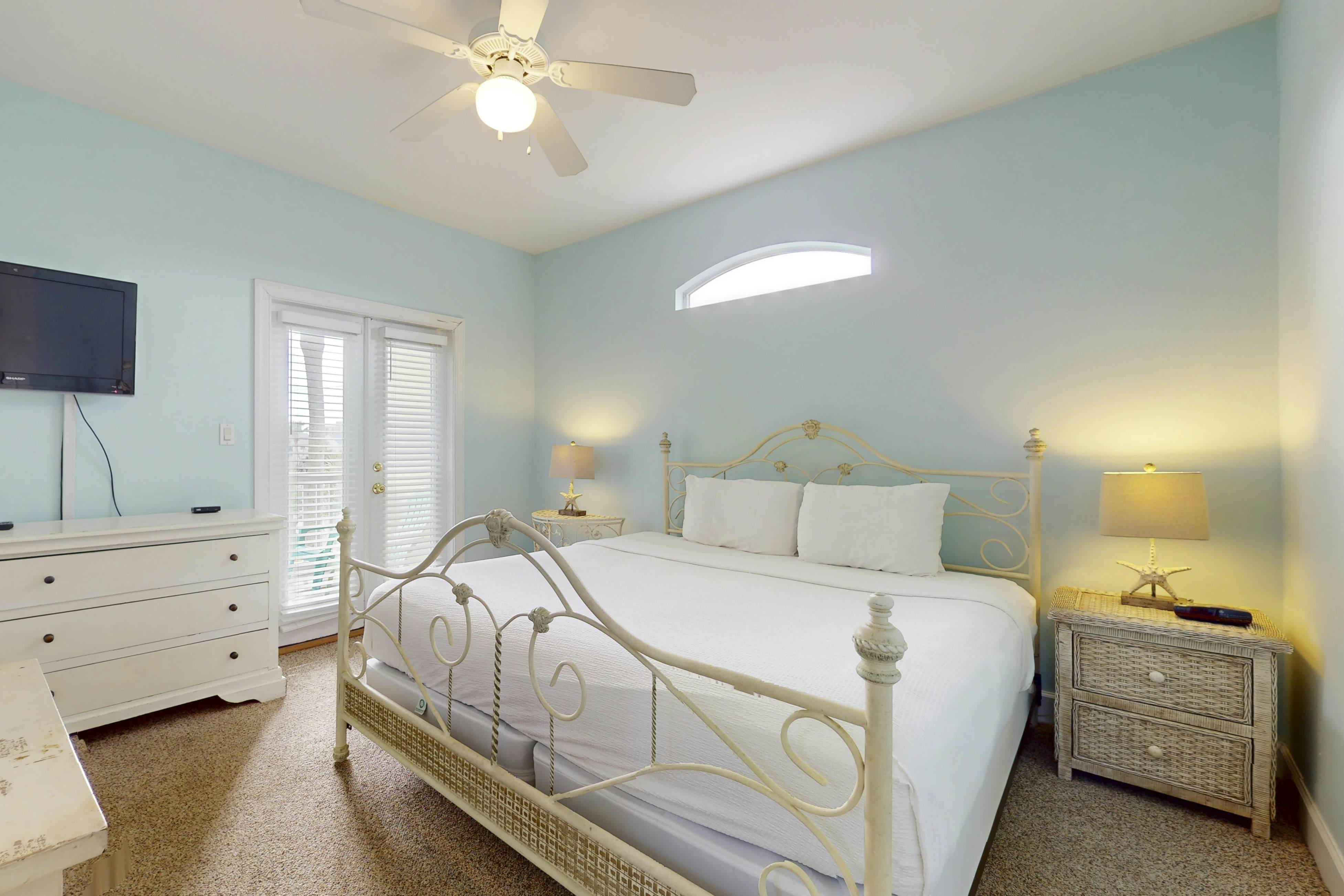 Emerald Shores Mango Tango