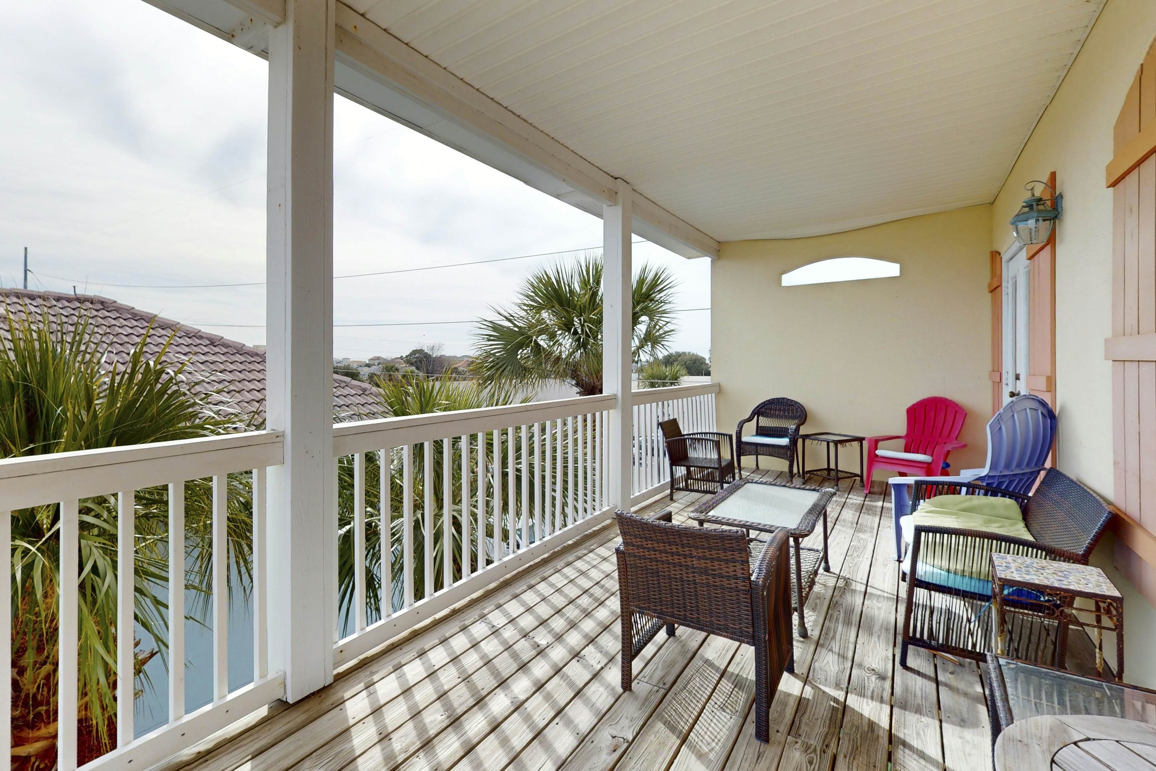 Emerald Shores Mango Tango