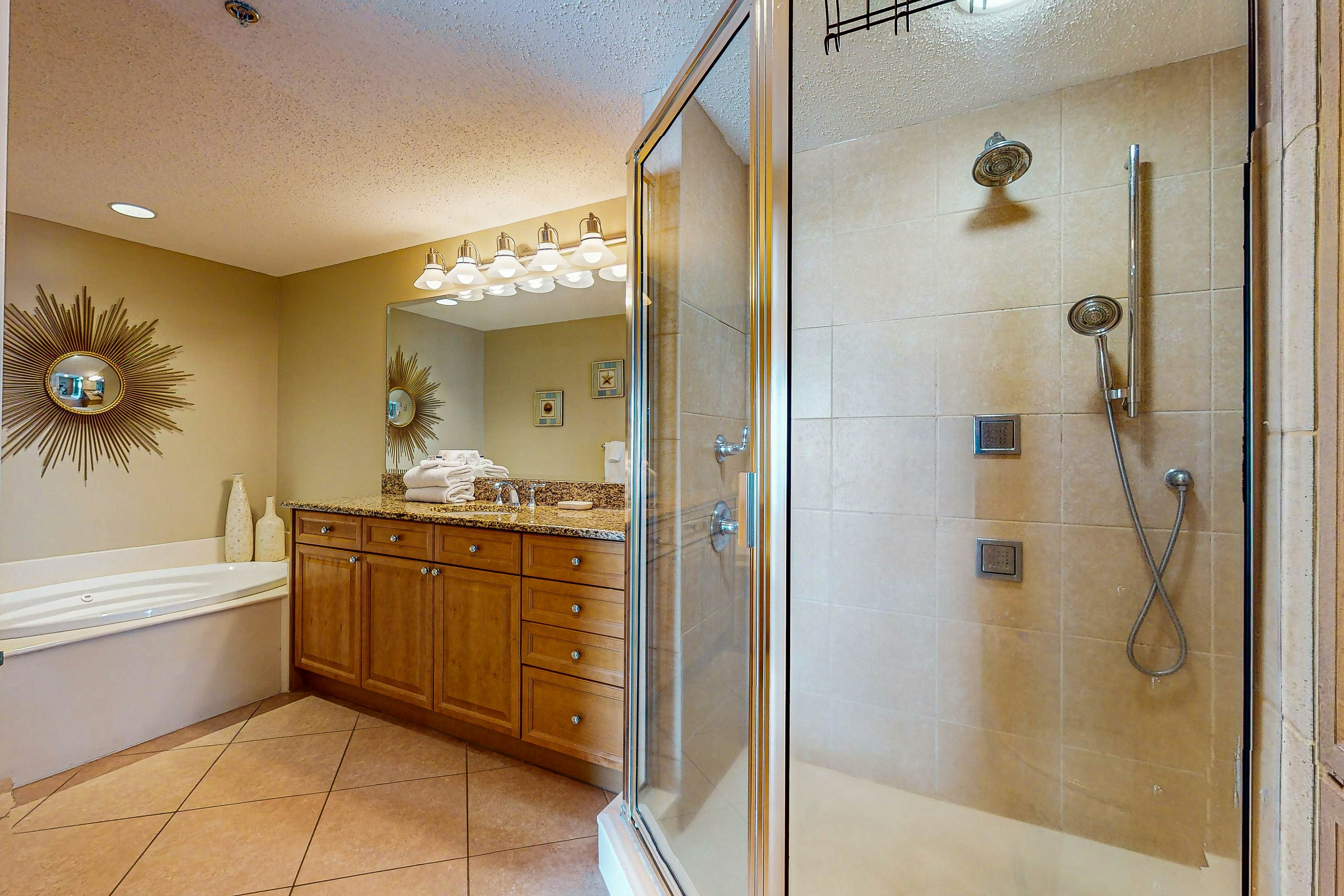 Escapes to the Shores 204