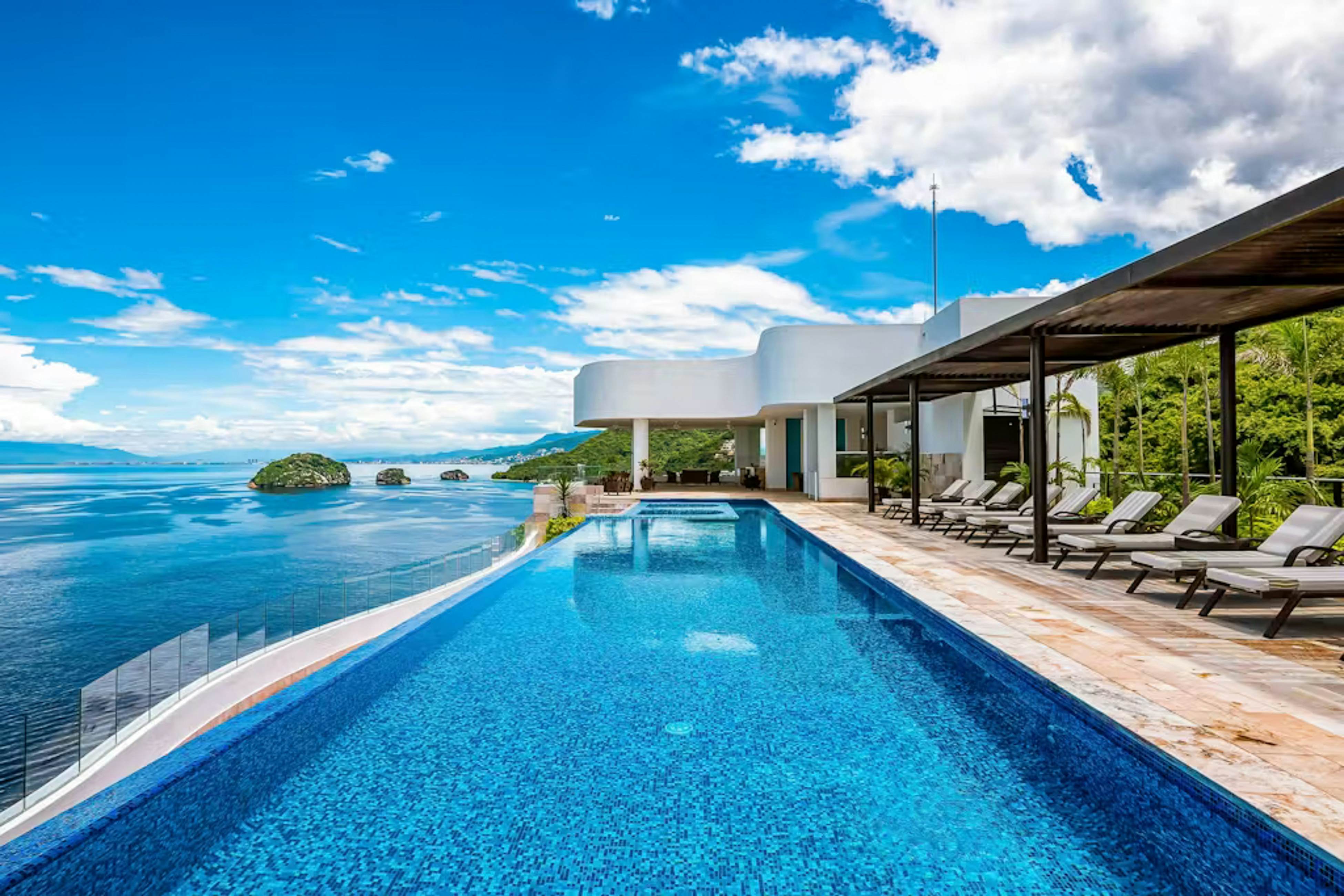 Blue Horizon 201 at Residences