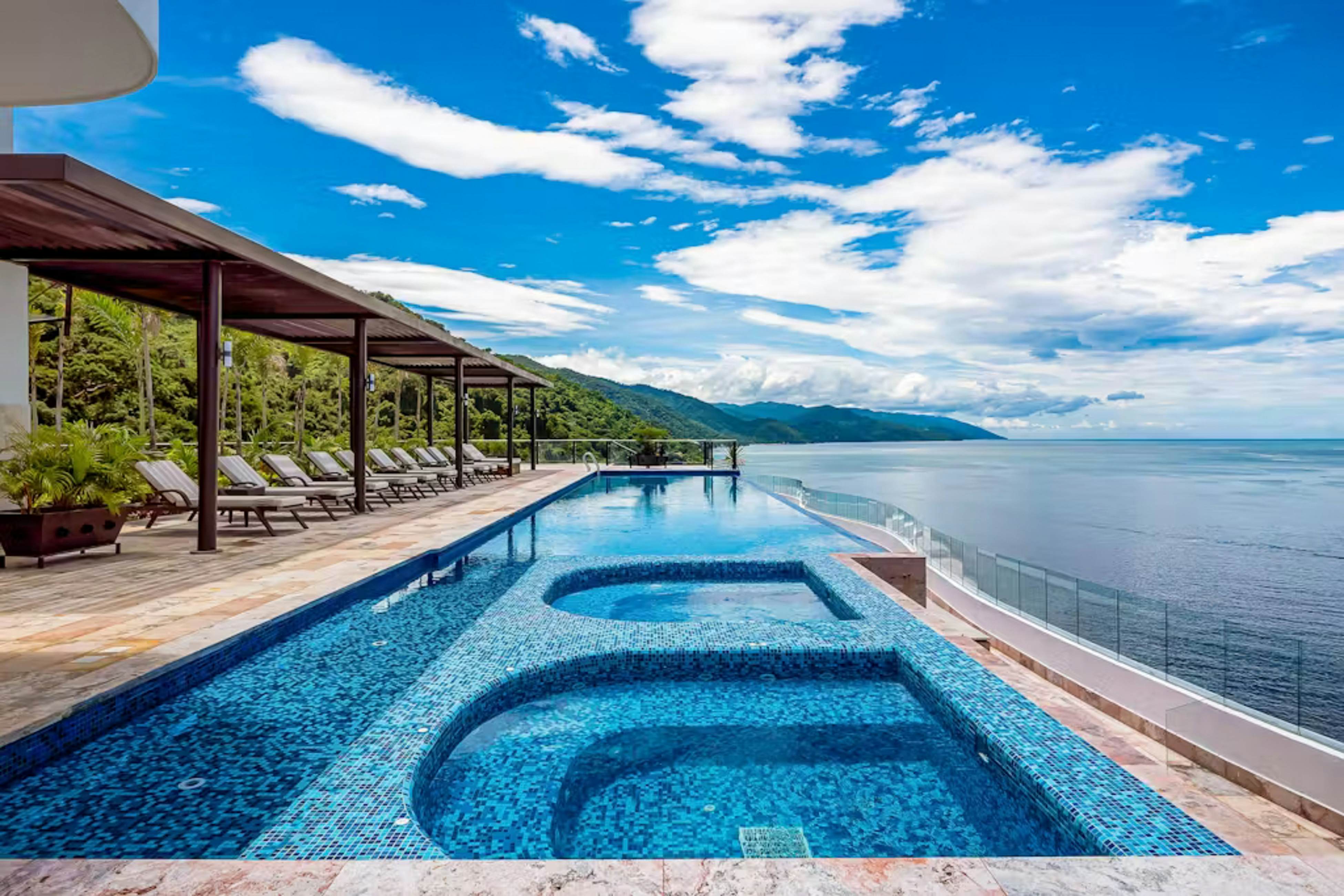 Blue Horizon 301 at Residences