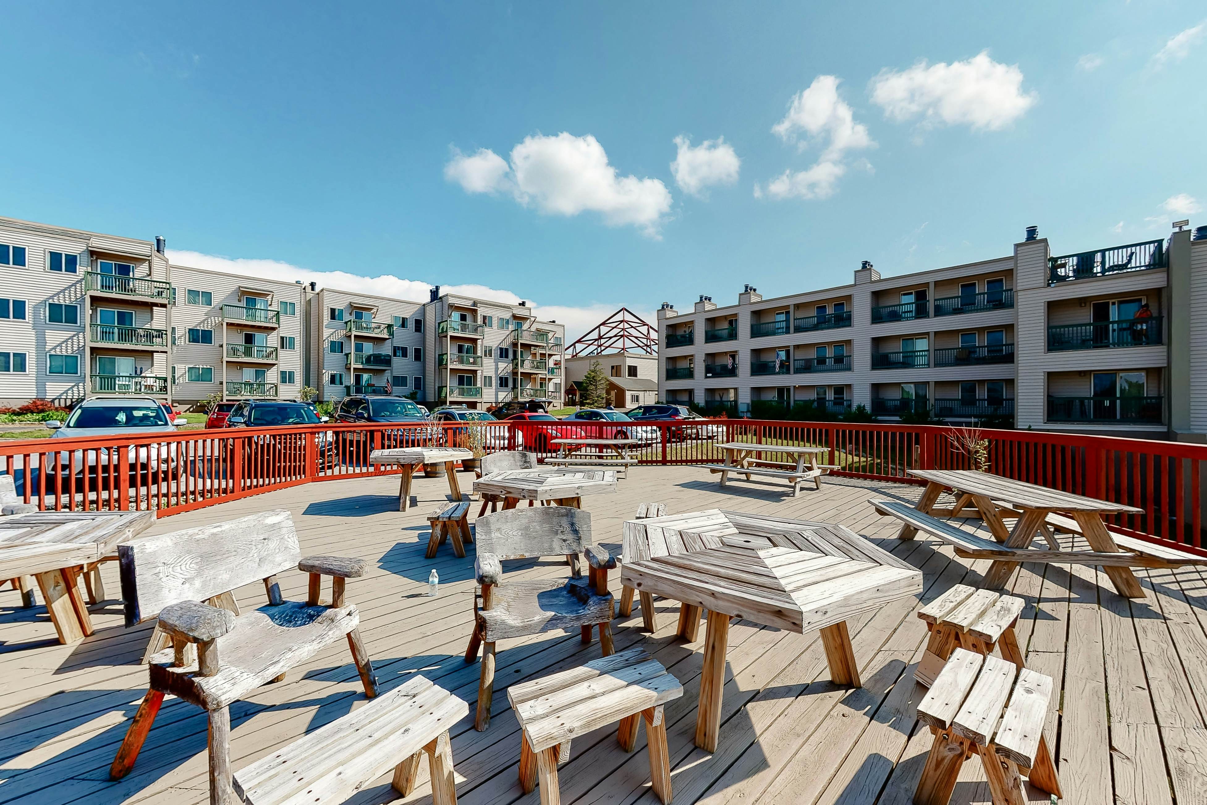 The Pinnacle Inn 3318