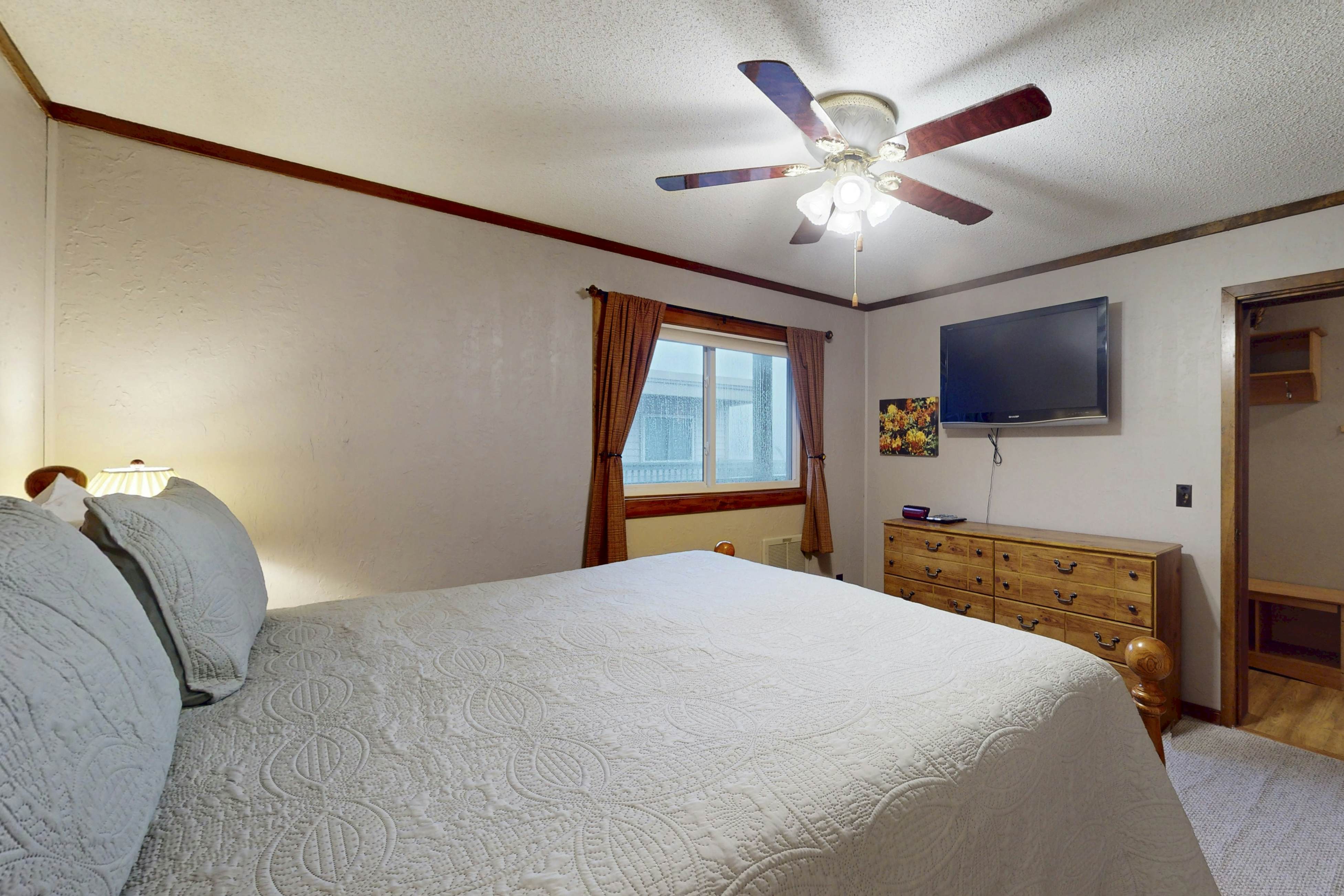 The Pinnacle Inn 3318