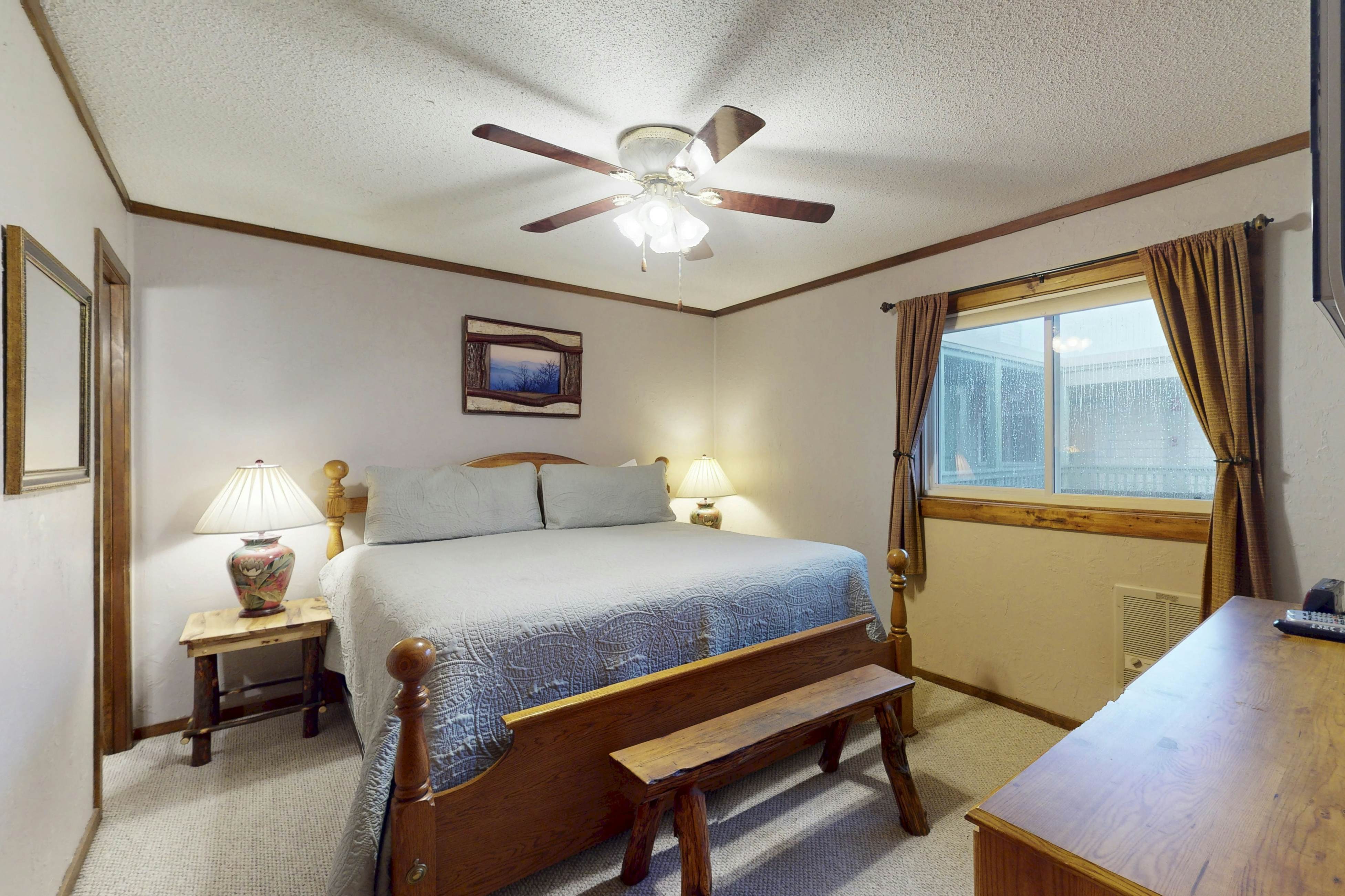 The Pinnacle Inn 3318