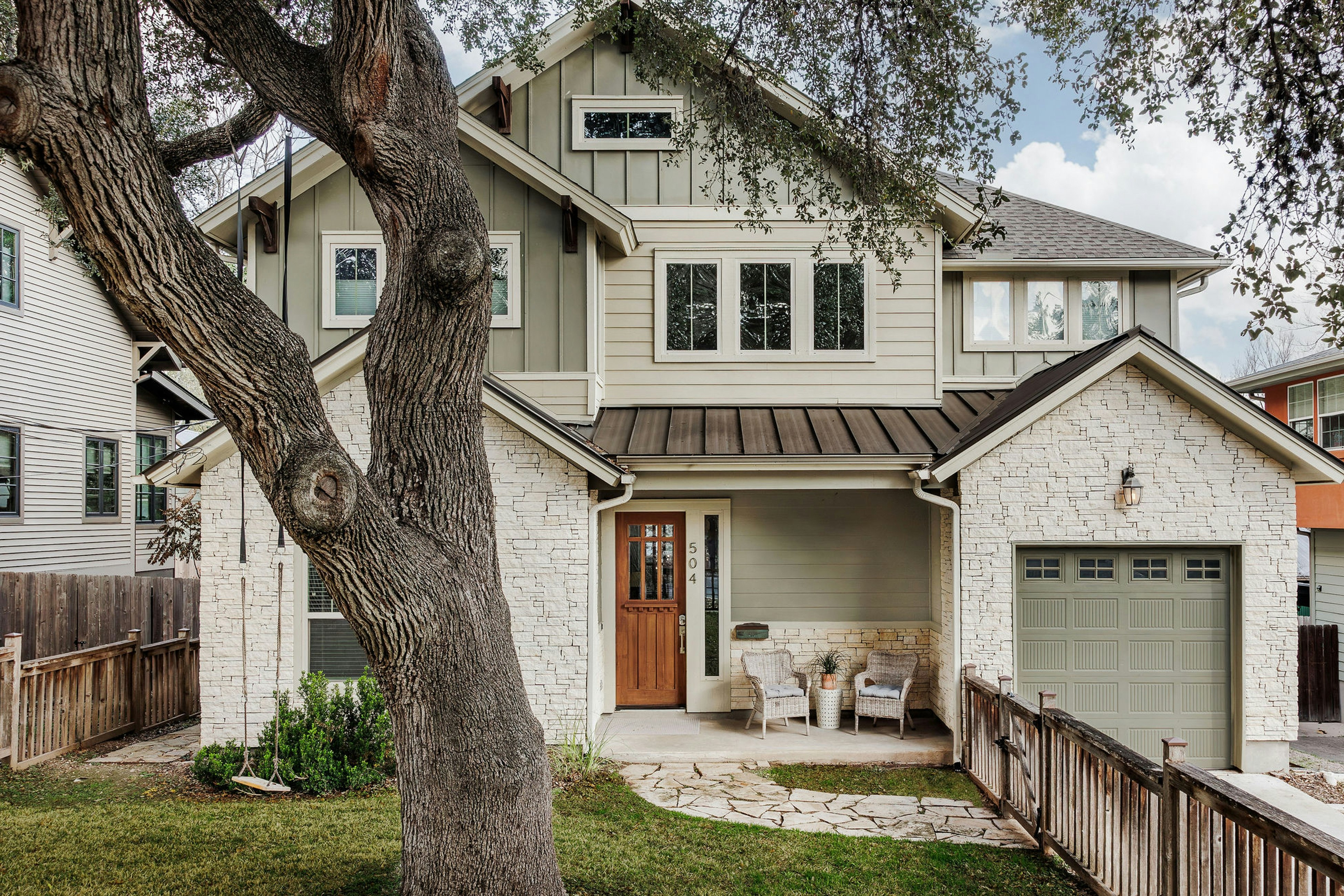South Congress Craftsman -Luxury Living--Steps from SoCo