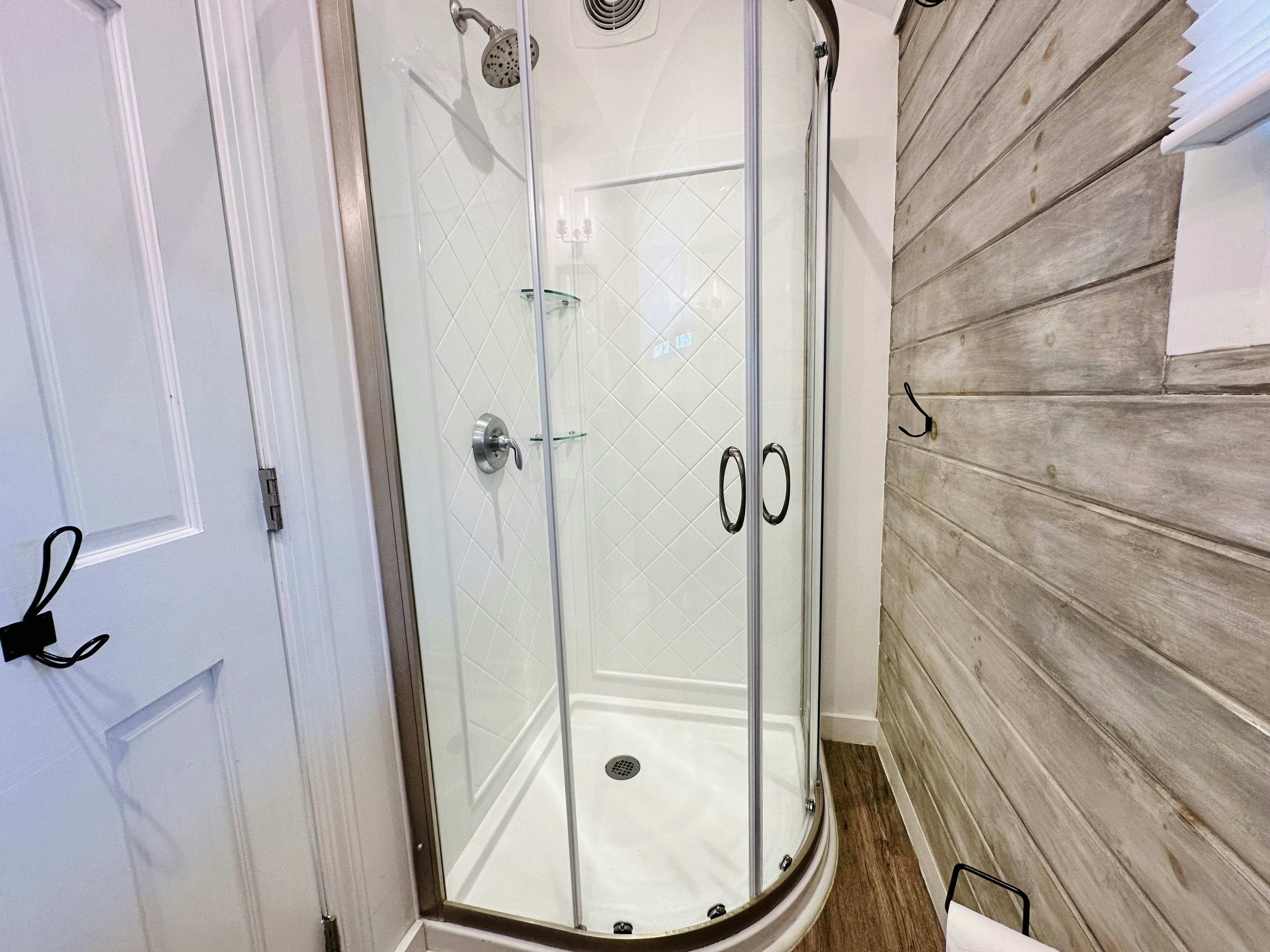 Sunrise Estate - Super Unit