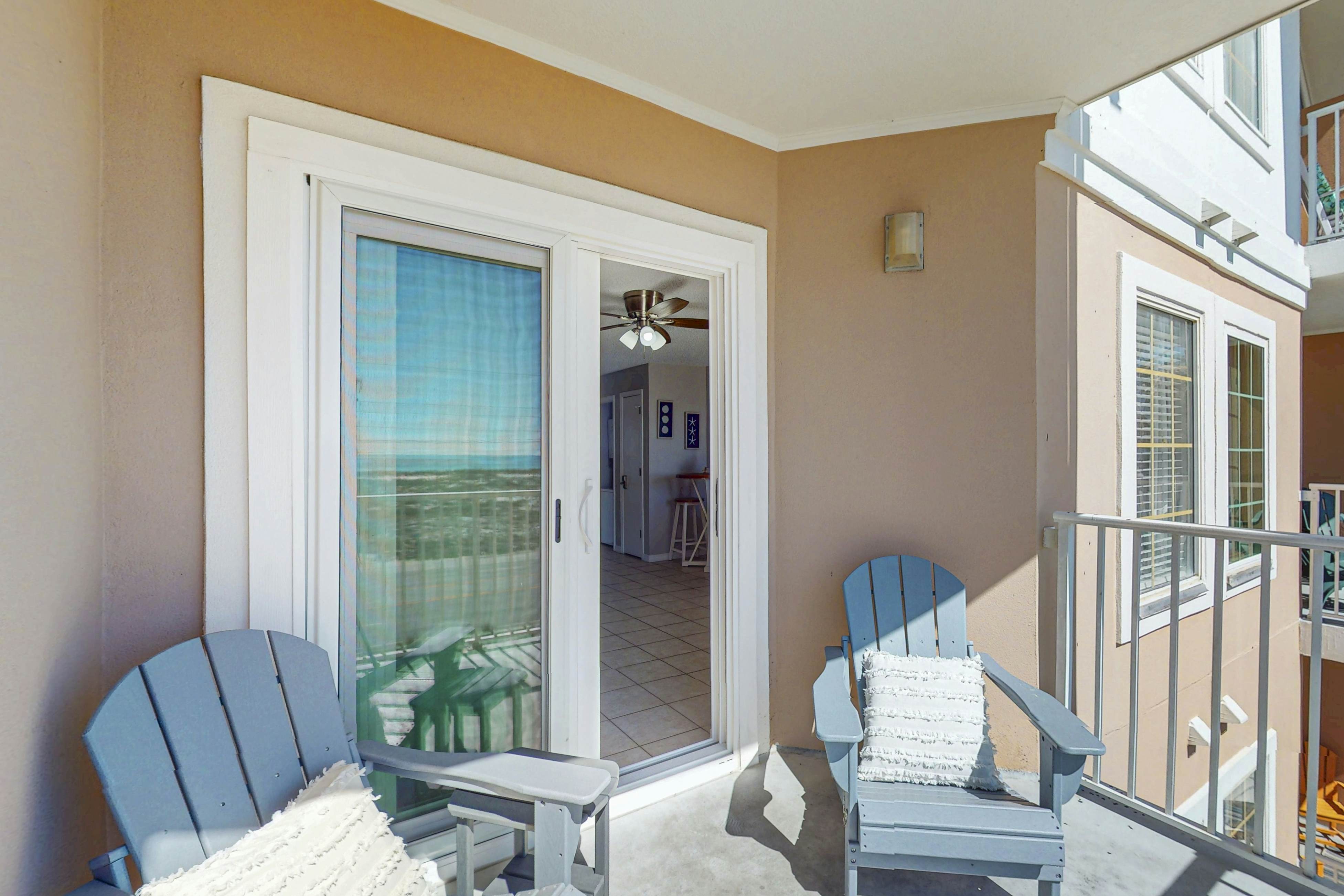 Grand Beach Resort 305