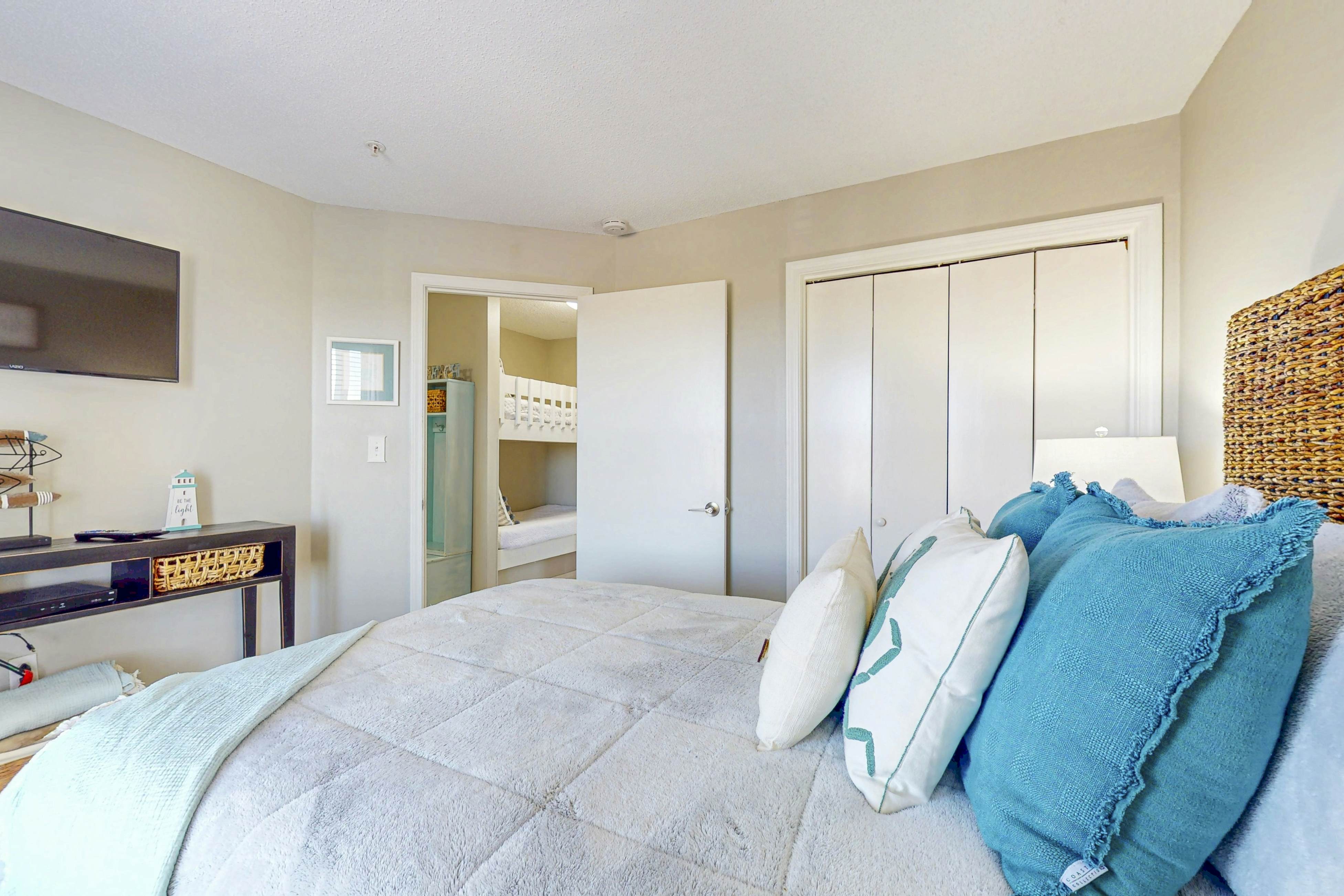 Grand Beach Resort 305