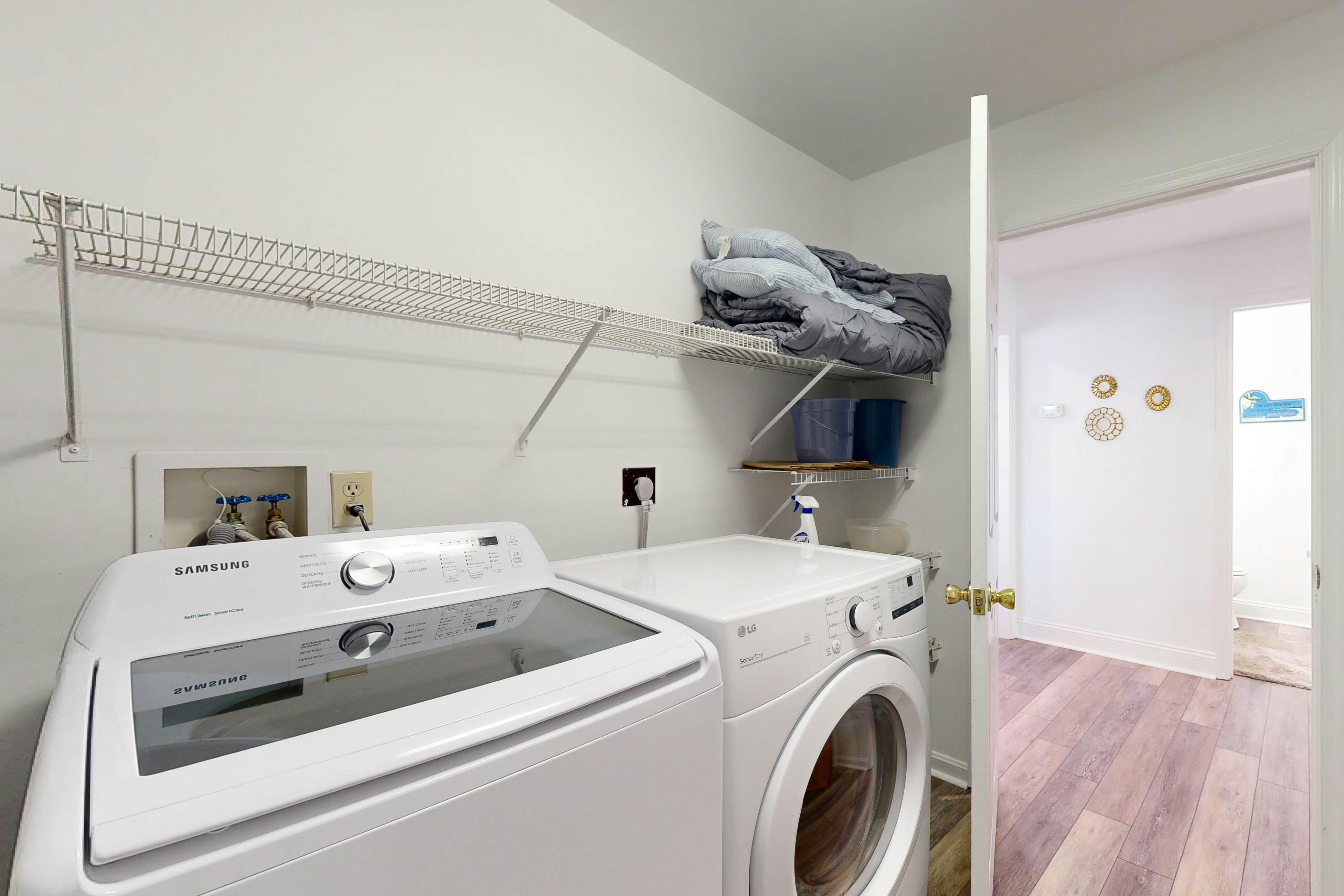 Salt Pond - 1 Heron Ct