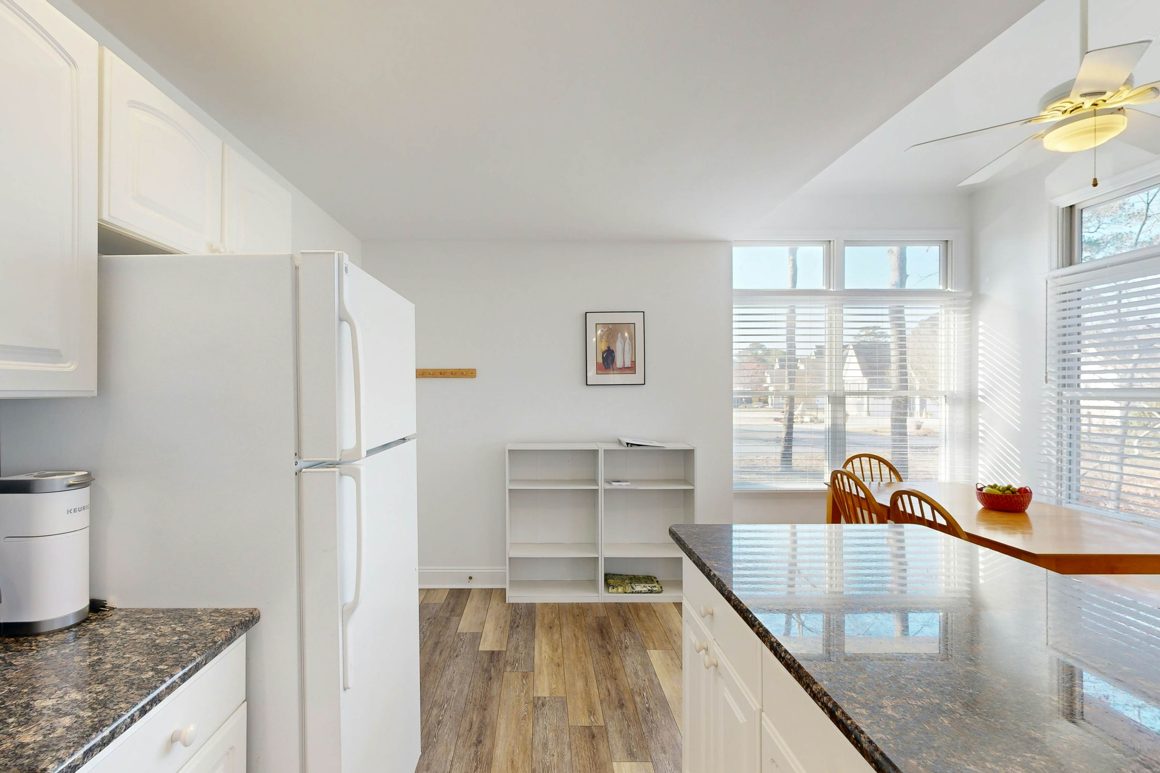 Salt Pond - 1 Heron Ct