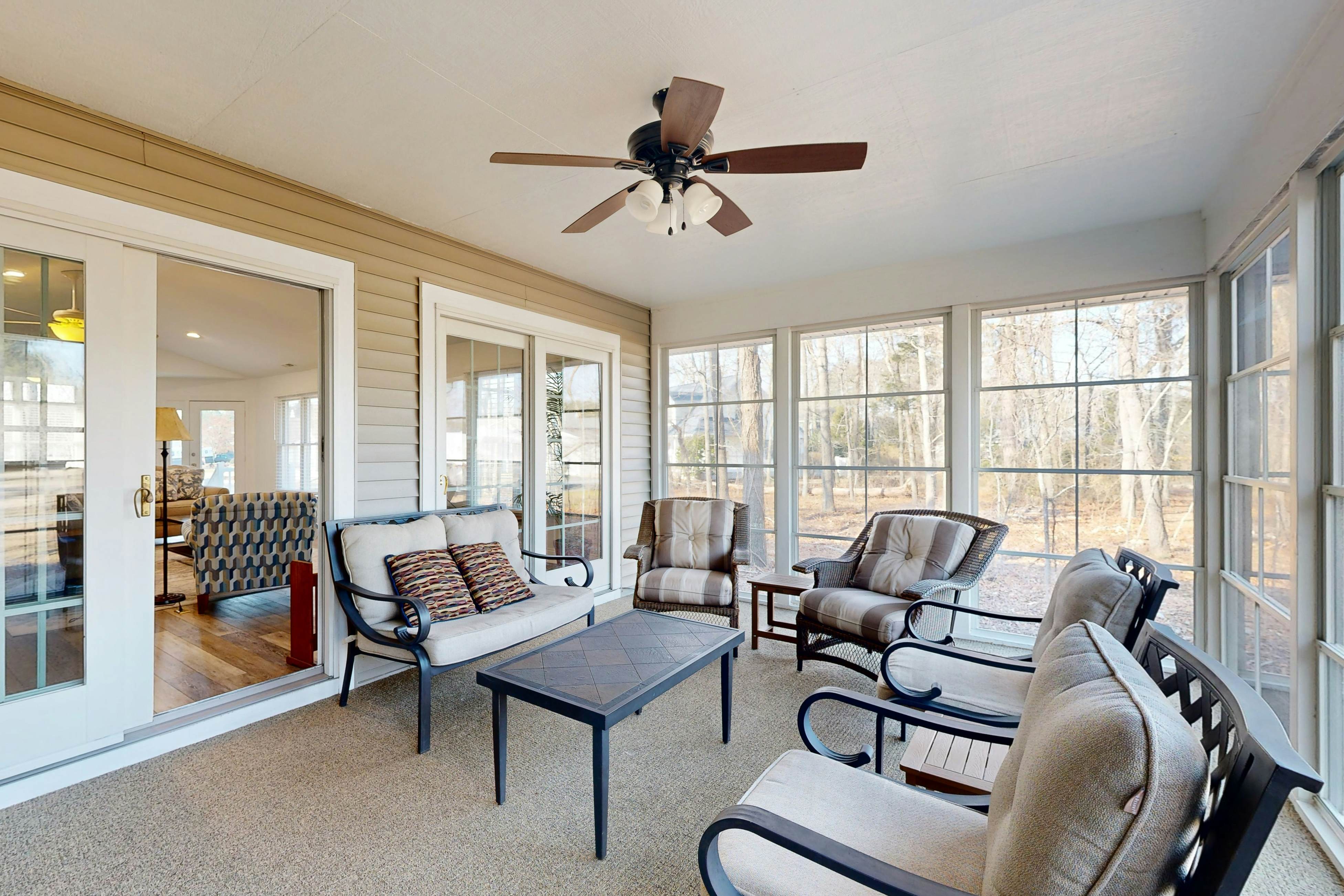 Salt Pond - 1 Heron Ct