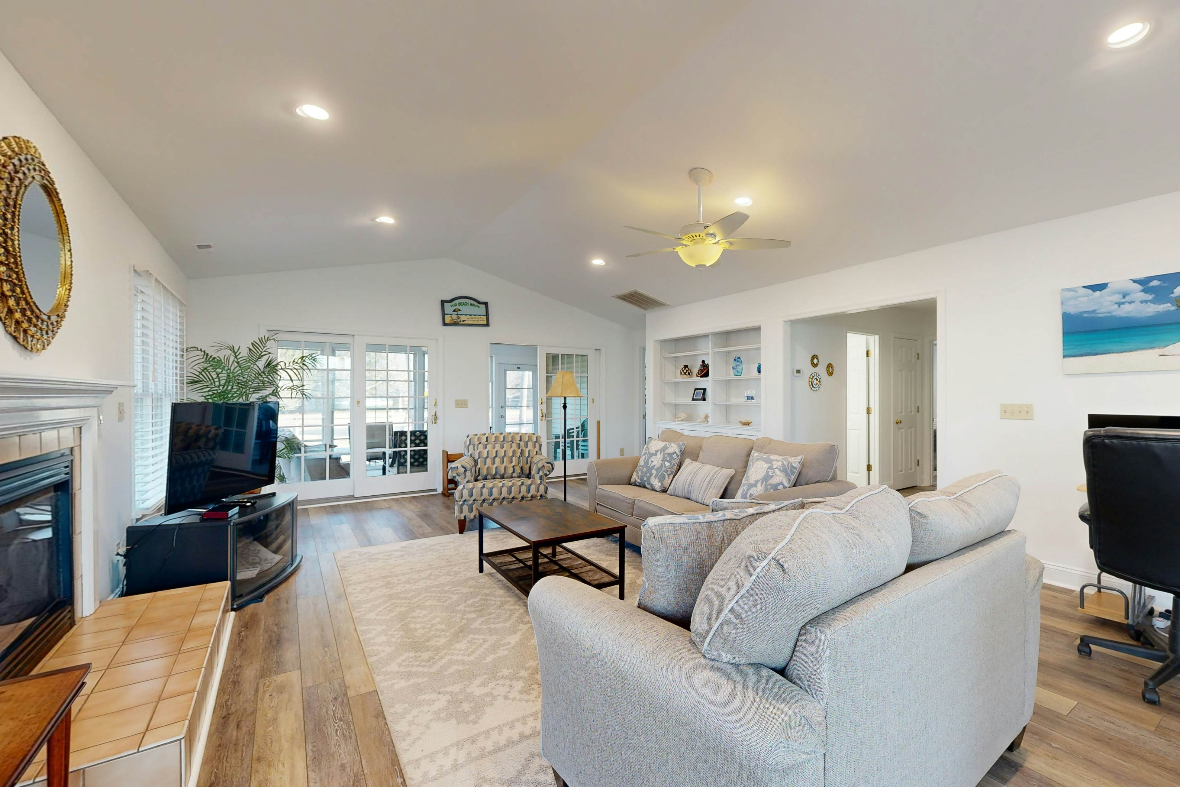 Salt Pond - 1 Heron Ct