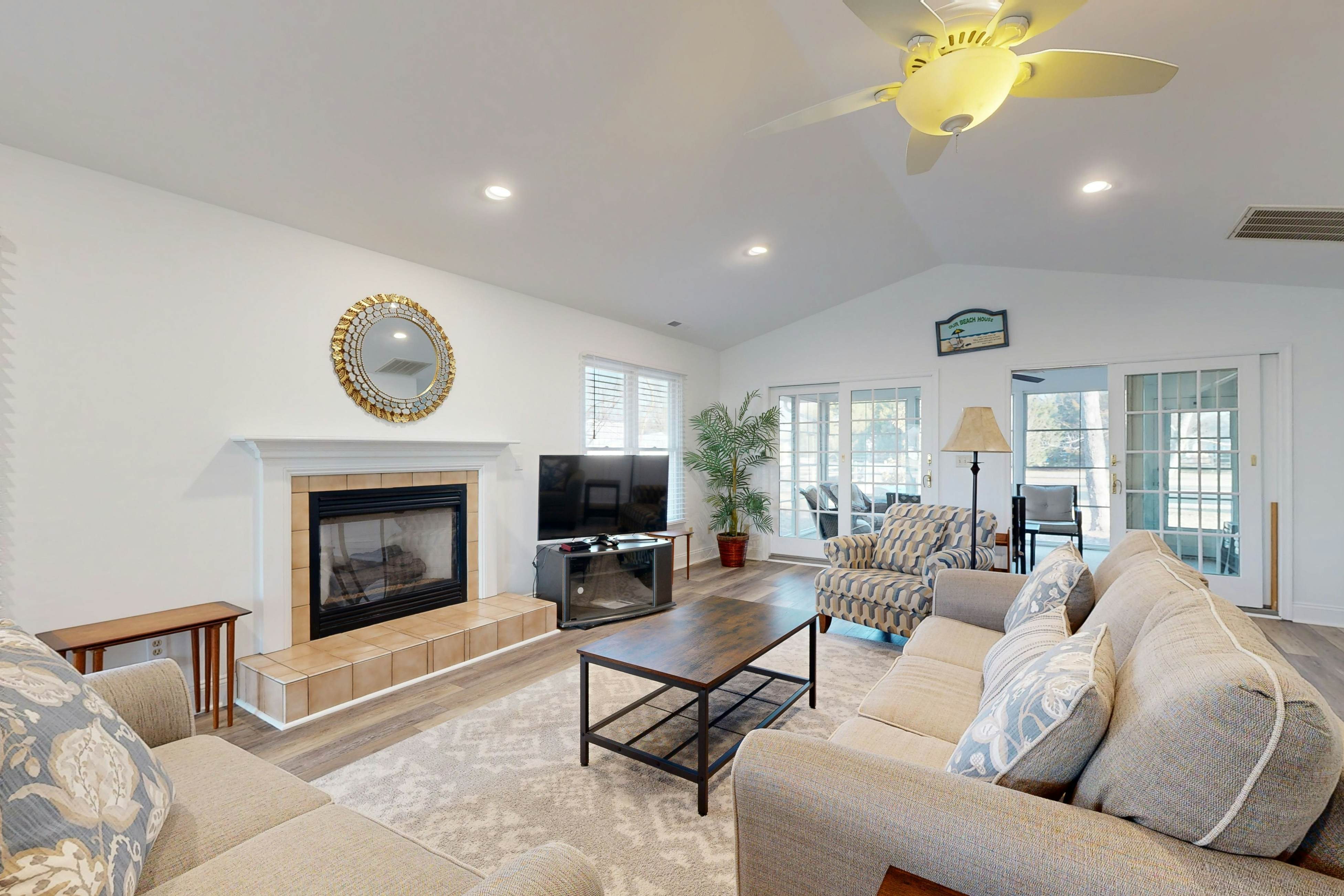 Salt Pond - 1 Heron Ct