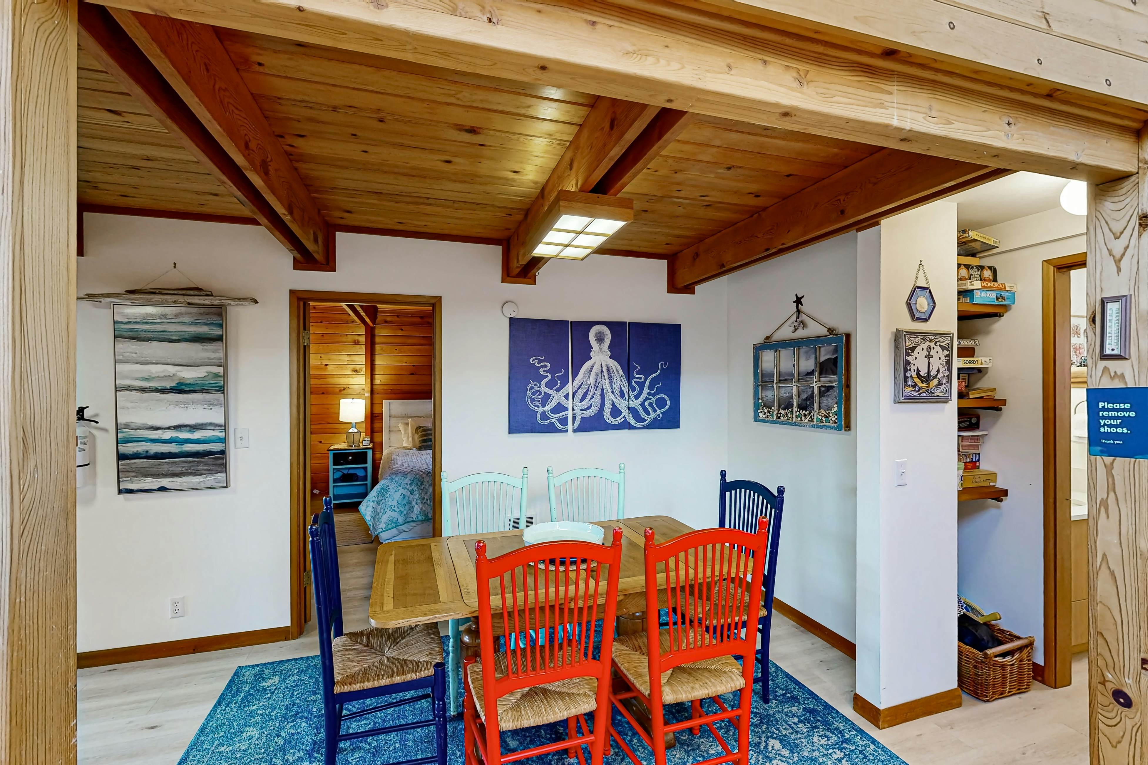 Hallie Hideaway - MCA 329