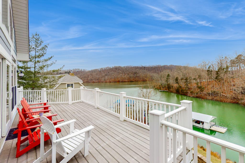 Lakefront Retreat N Norris LakeใปDock W SlideใปGames โ Norris Lake, TN โ vacation rental
