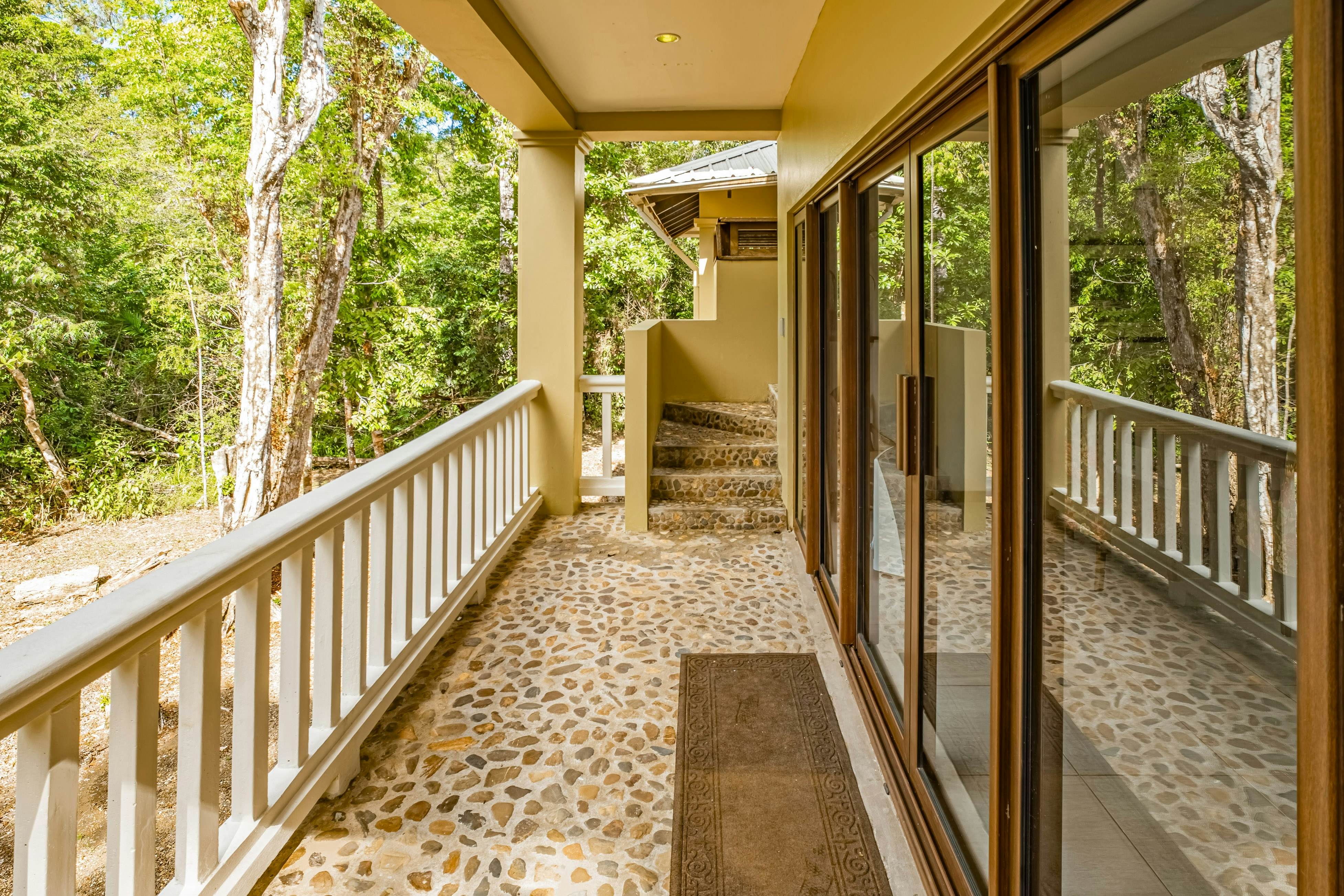Treehouse at Sanctuary Belize