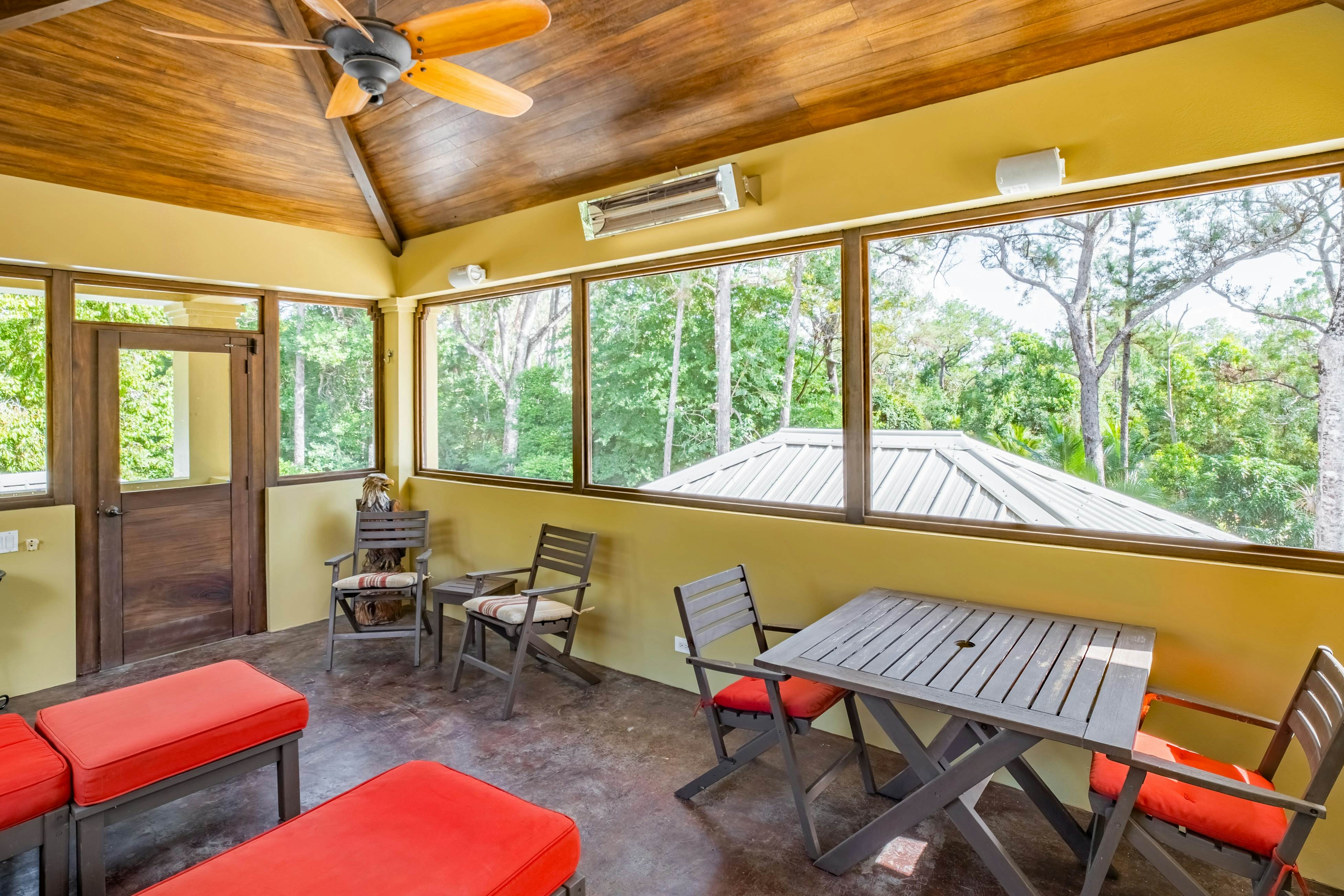 Treehouse at Sanctuary Belize