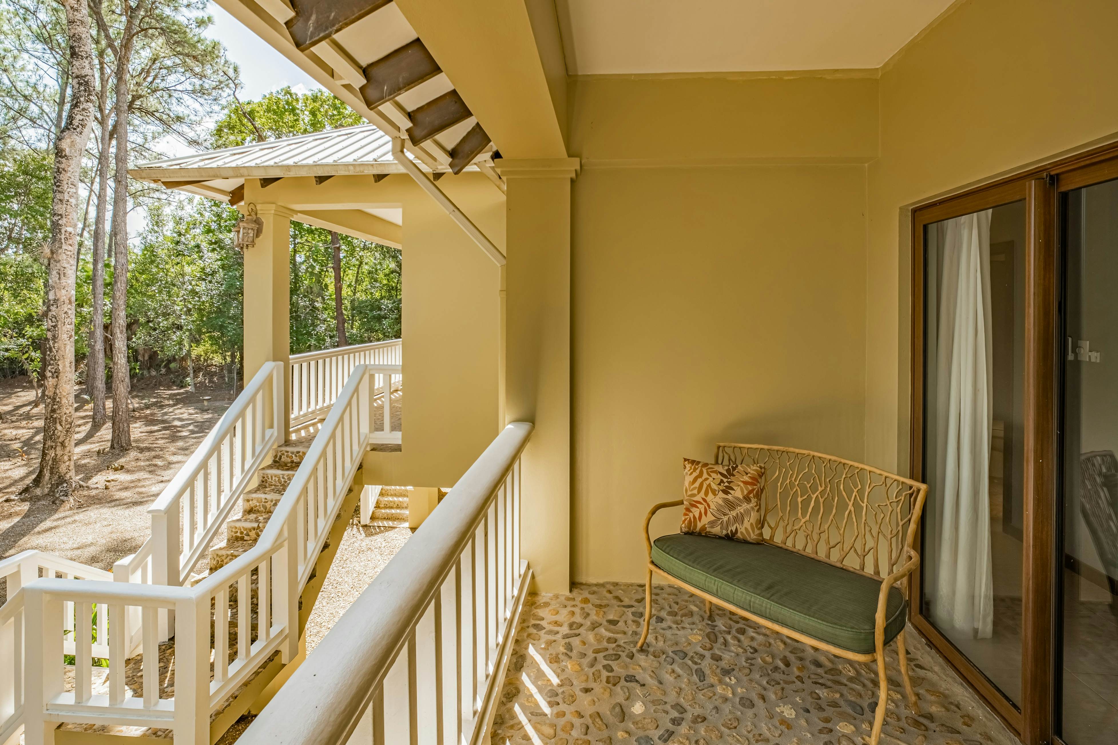 Treehouse at Sanctuary Belize