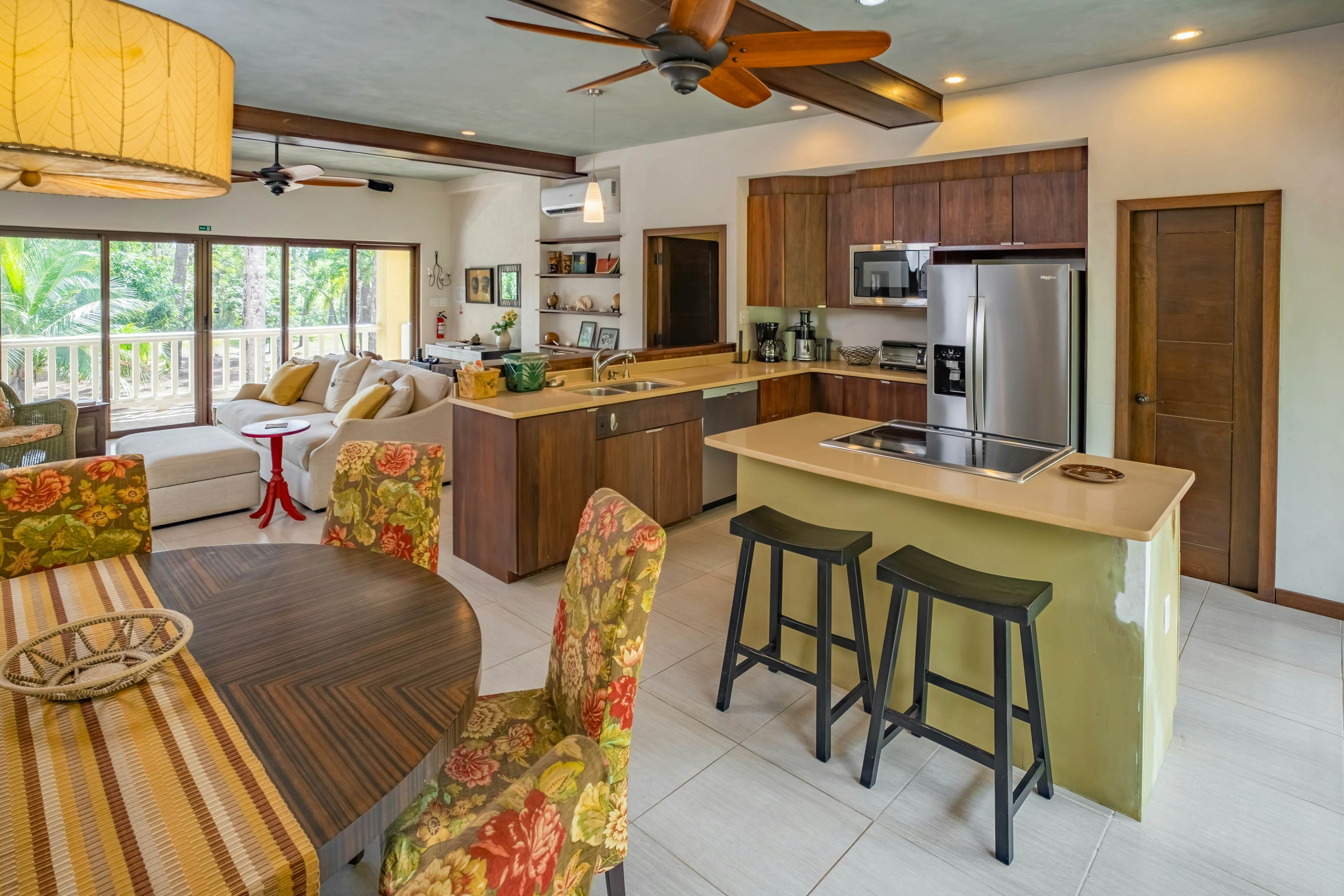 Treehouse at Sanctuary Belize