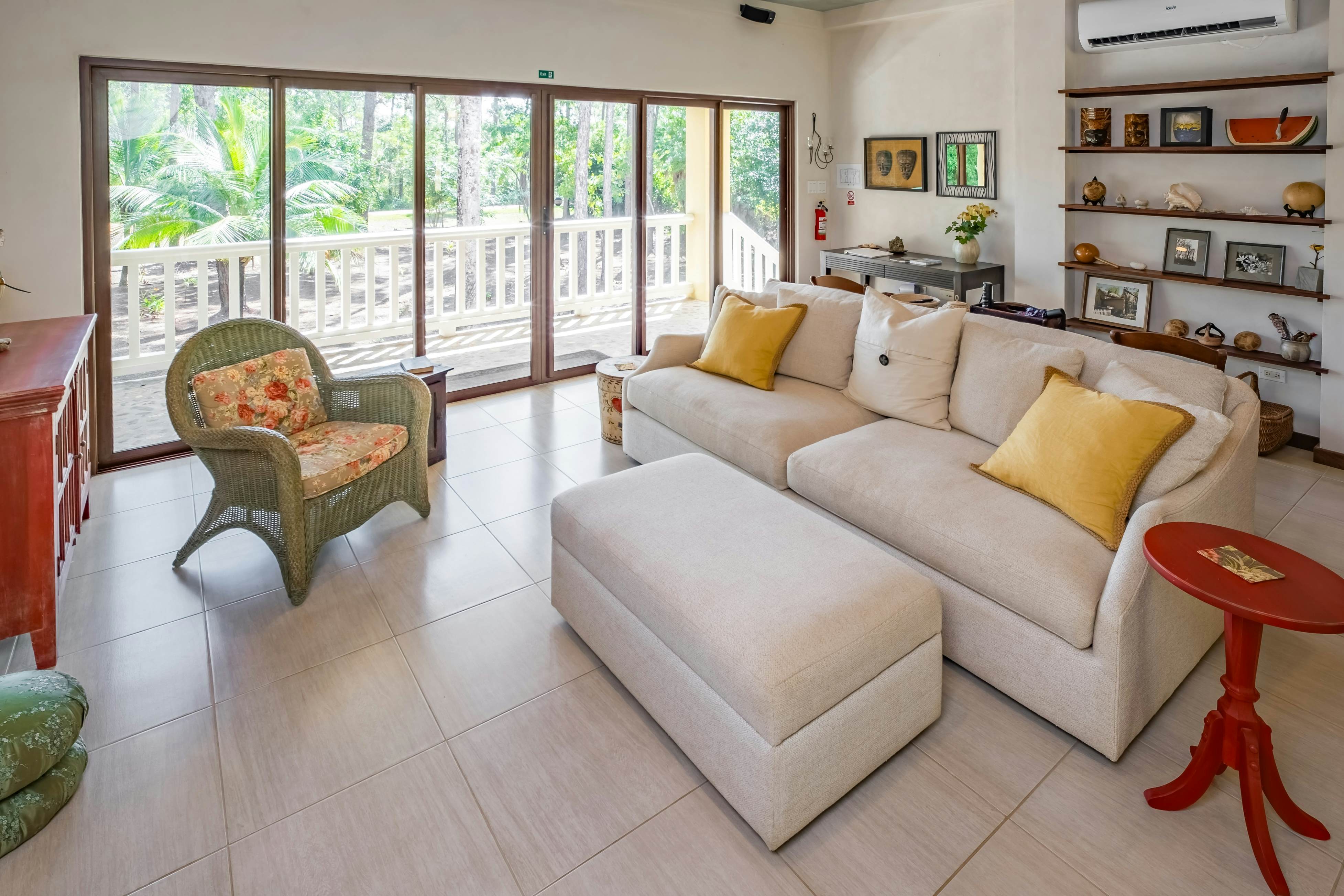 Treehouse at Sanctuary Belize