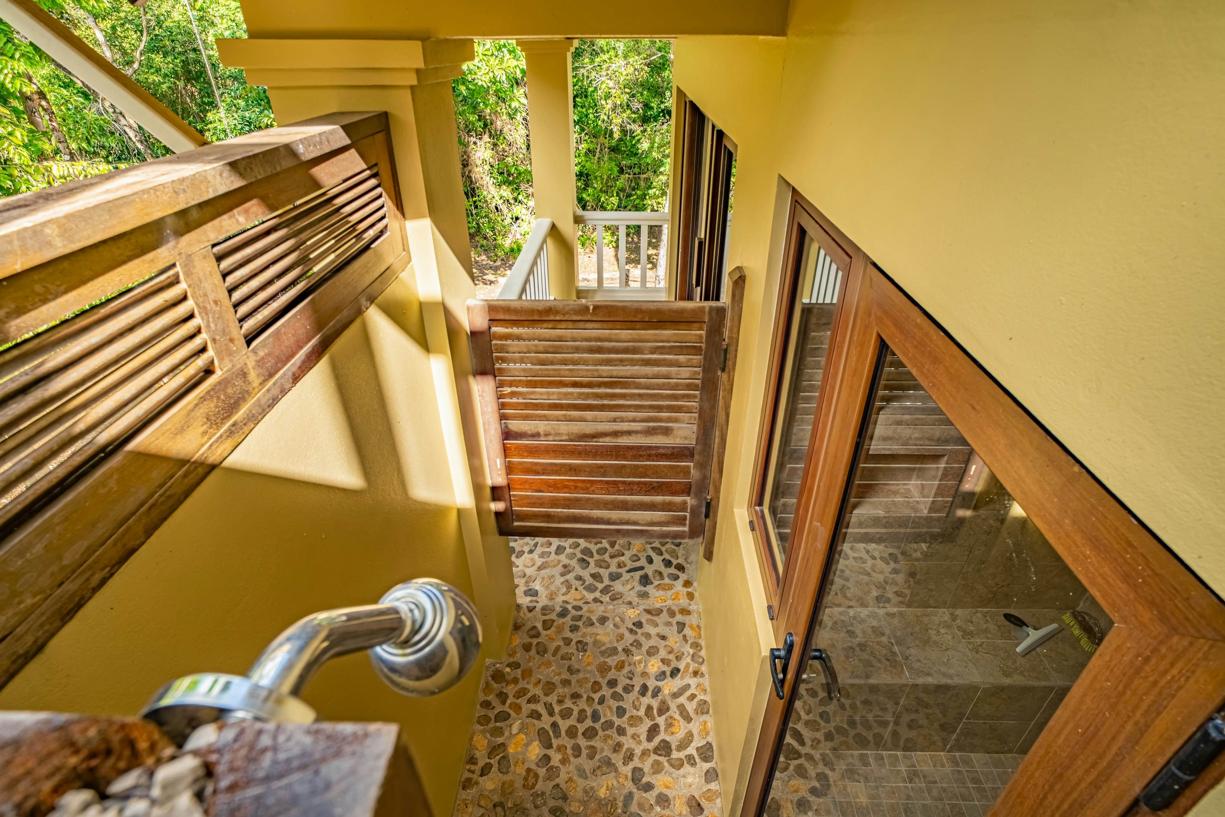 Treehouse at Sanctuary Belize