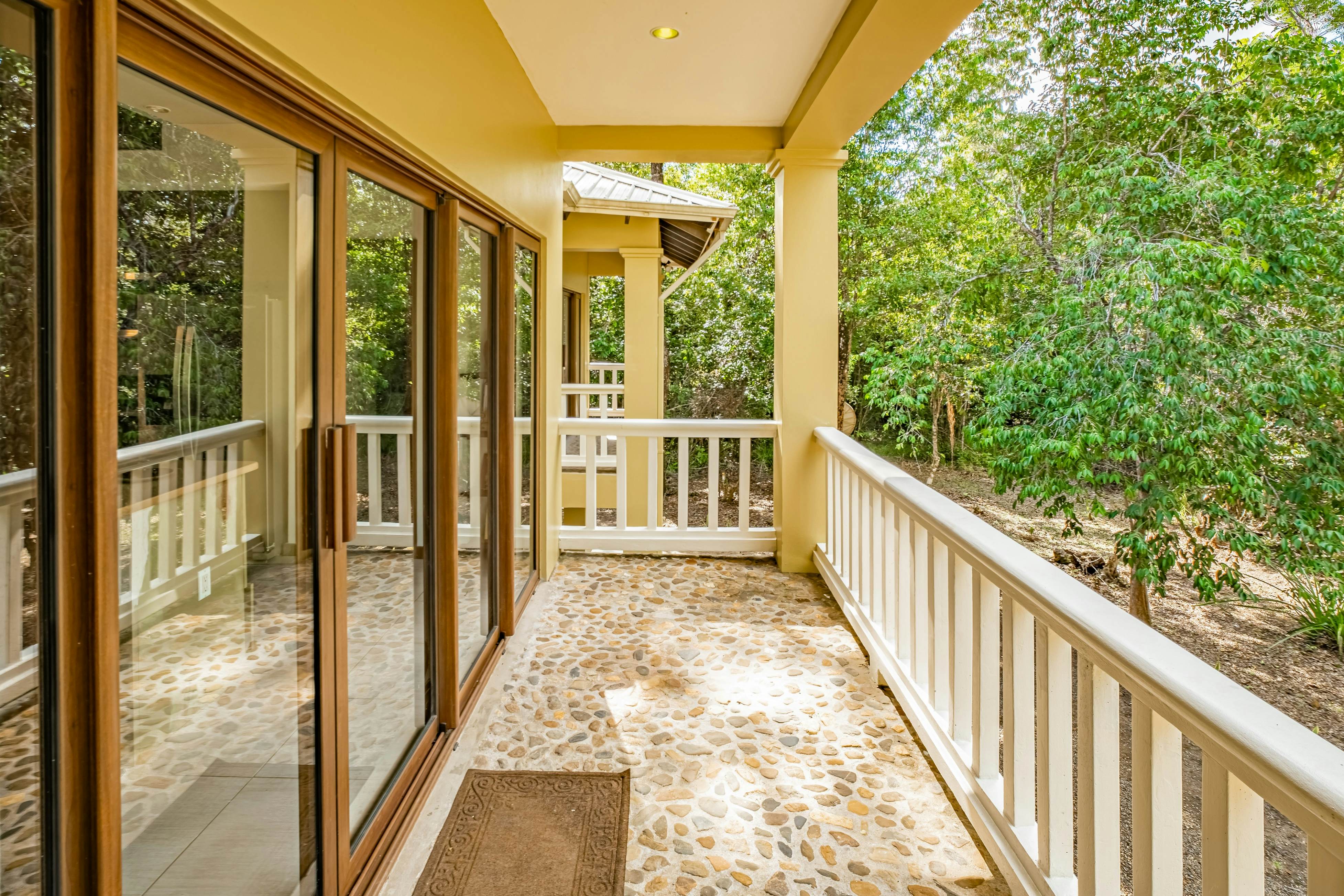 Treehouse at Sanctuary Belize