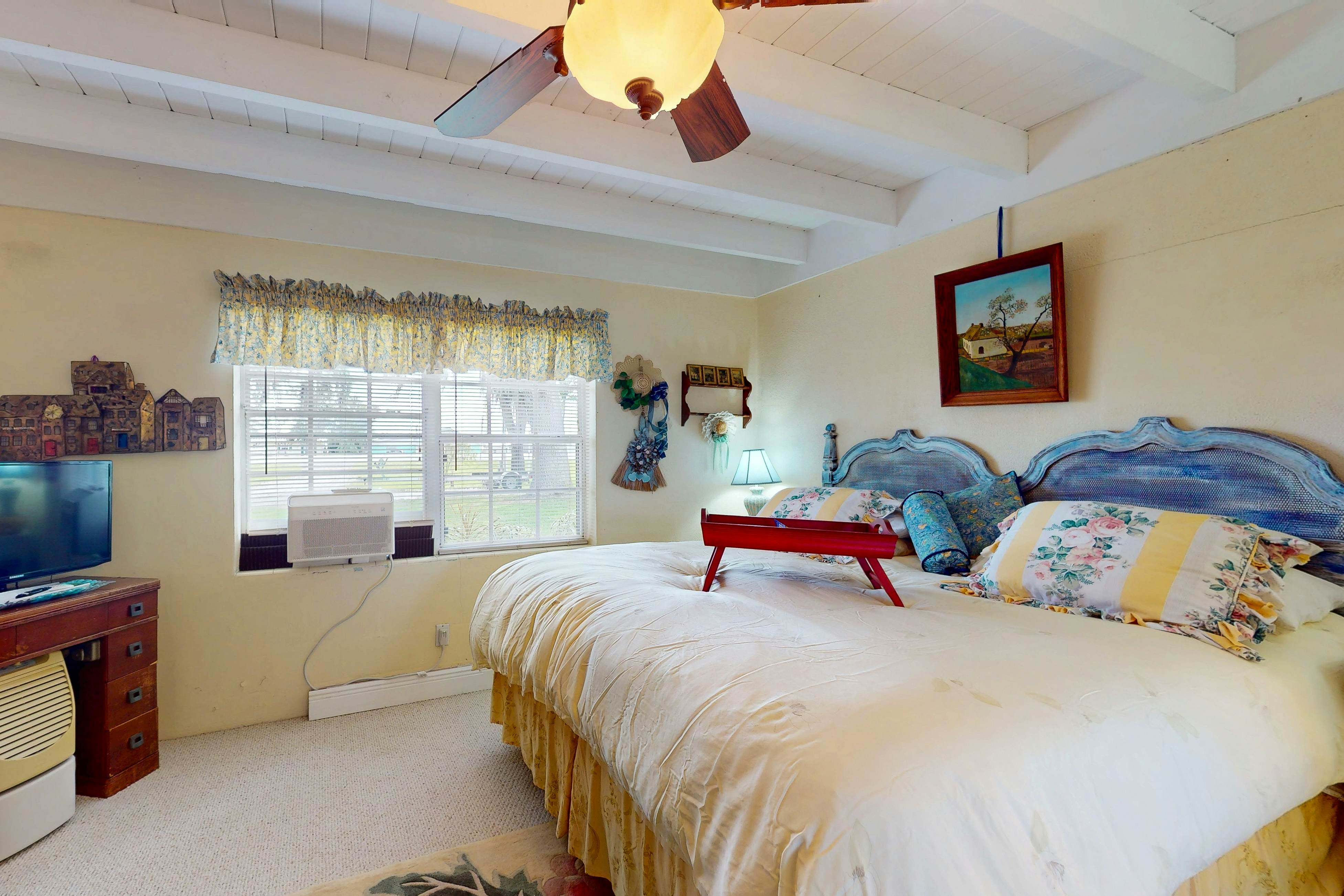 Paradise on Lake Henry