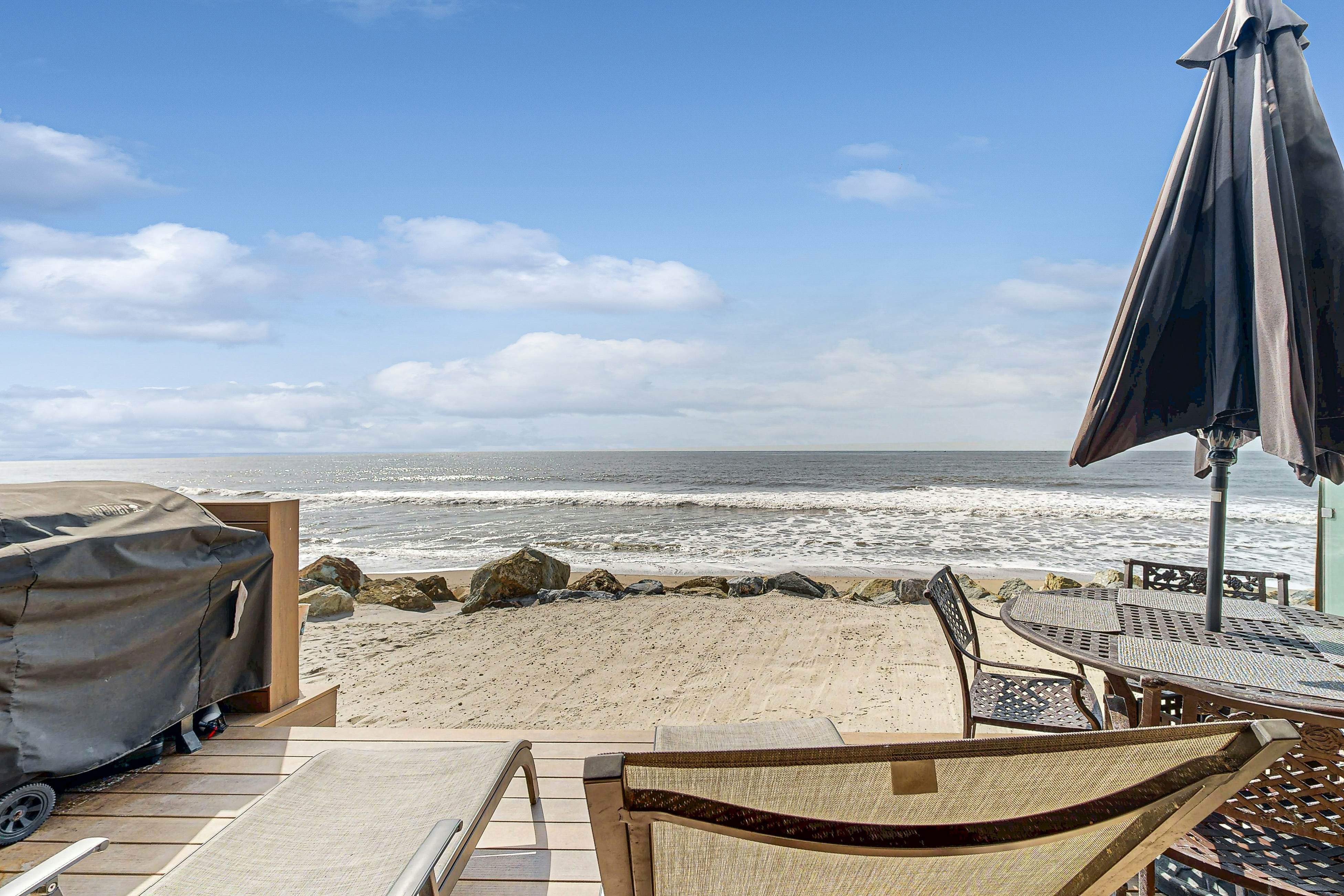 Hawaiian Style on Beach Rd