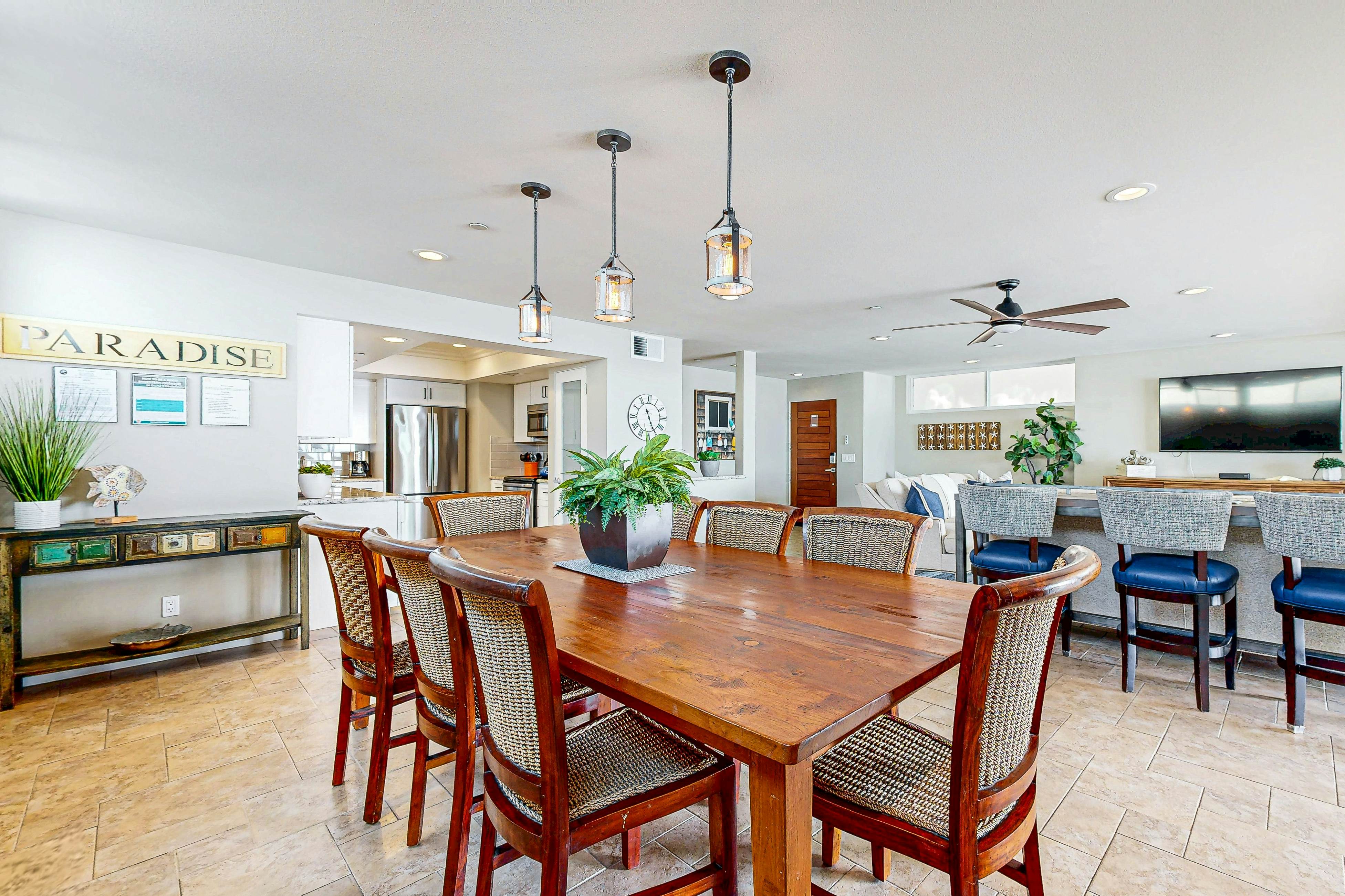 Hawaiian Style on Beach Rd