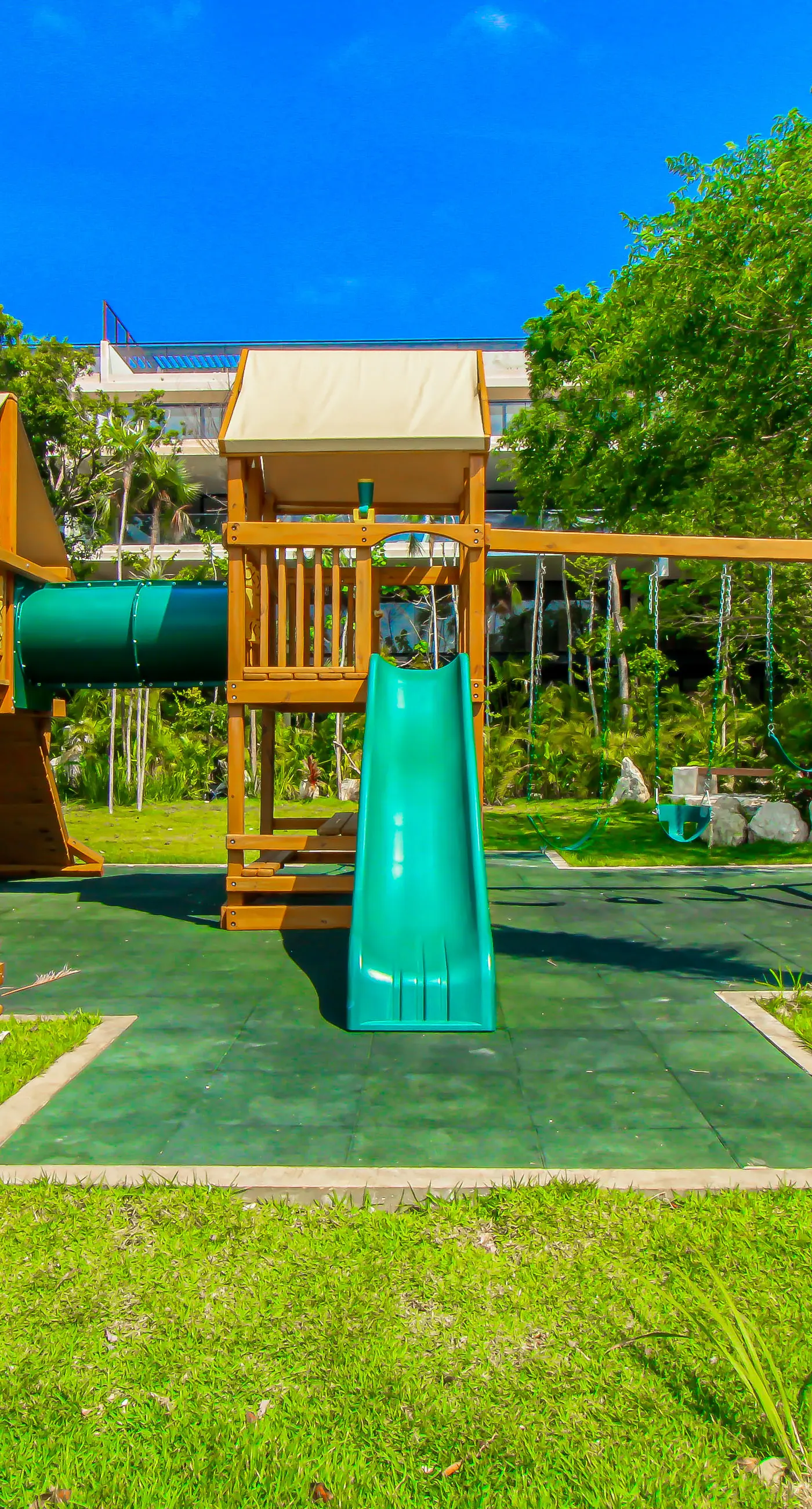 Lush Escape at Awa Playacar