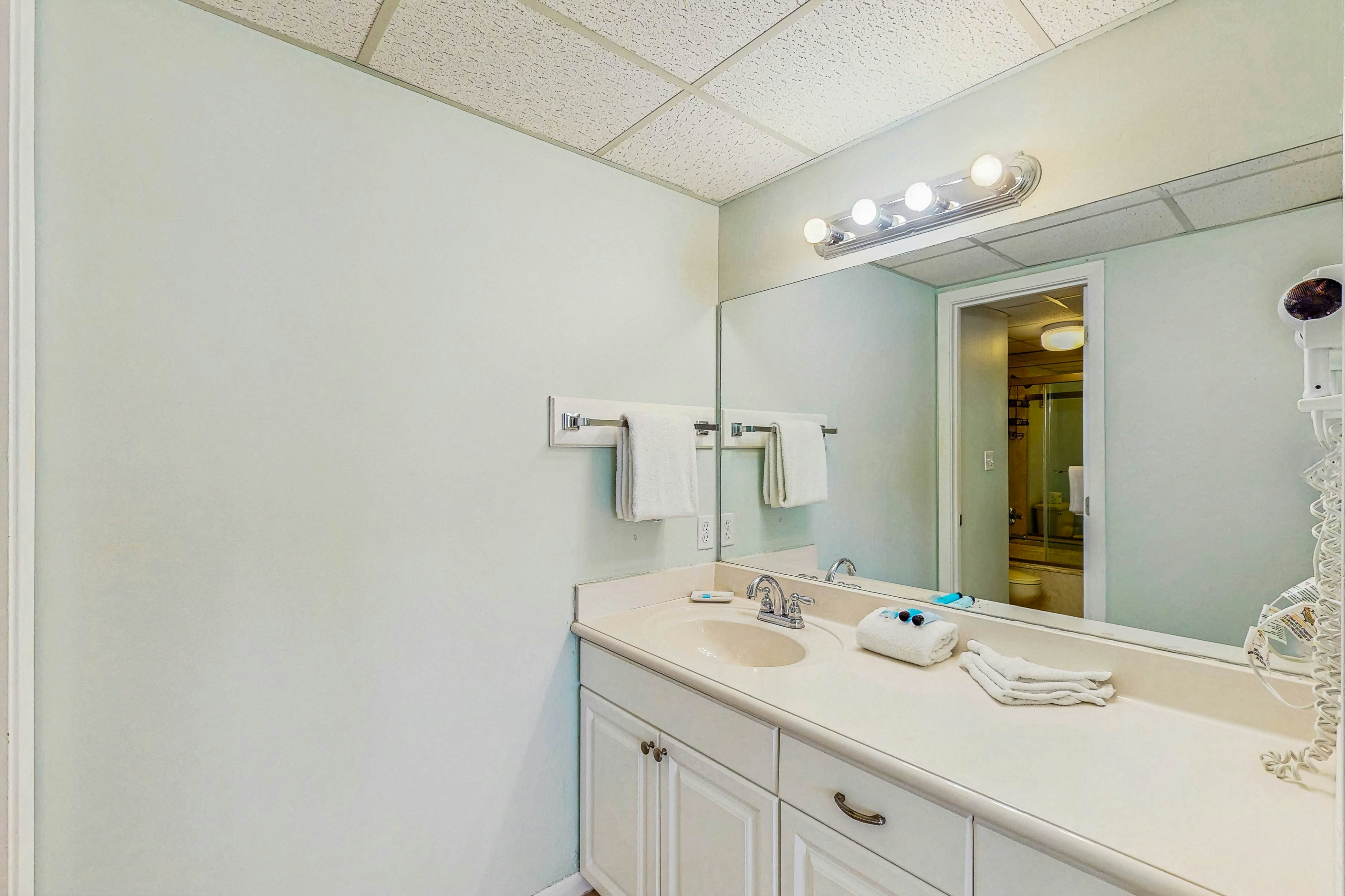 Edgewater Beach Resort T1-1204