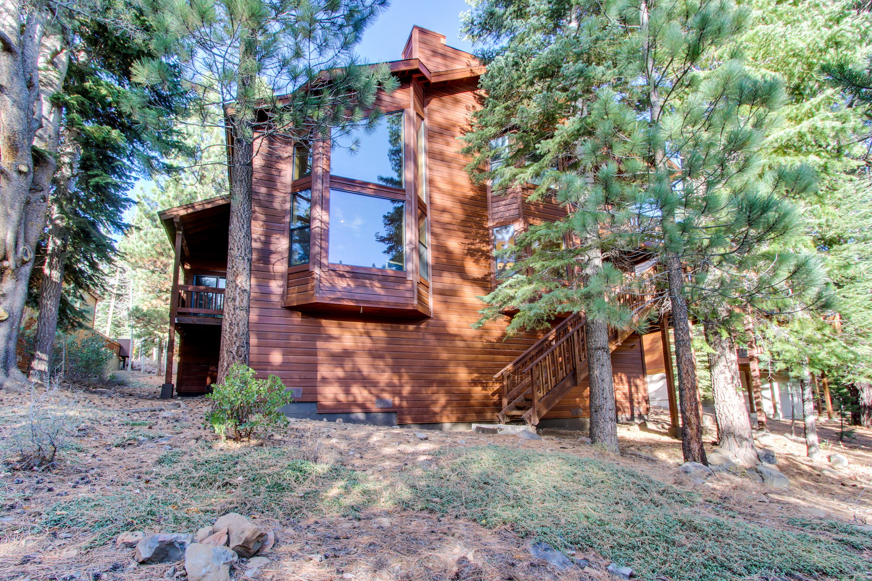 Bears Lair 5 BD Vacation Rental in Truckee, CA Vacasa