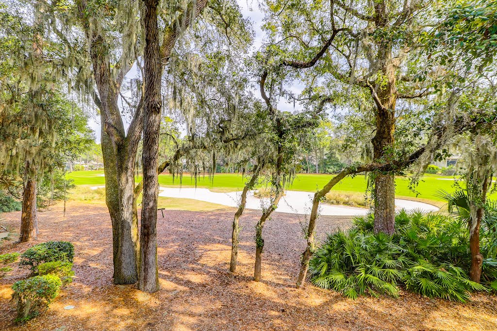 Newly updated Sea Pines retreat on golf course - Pool, Tennis/Pickleball Courts — Hilton Head, SC — vacation rental