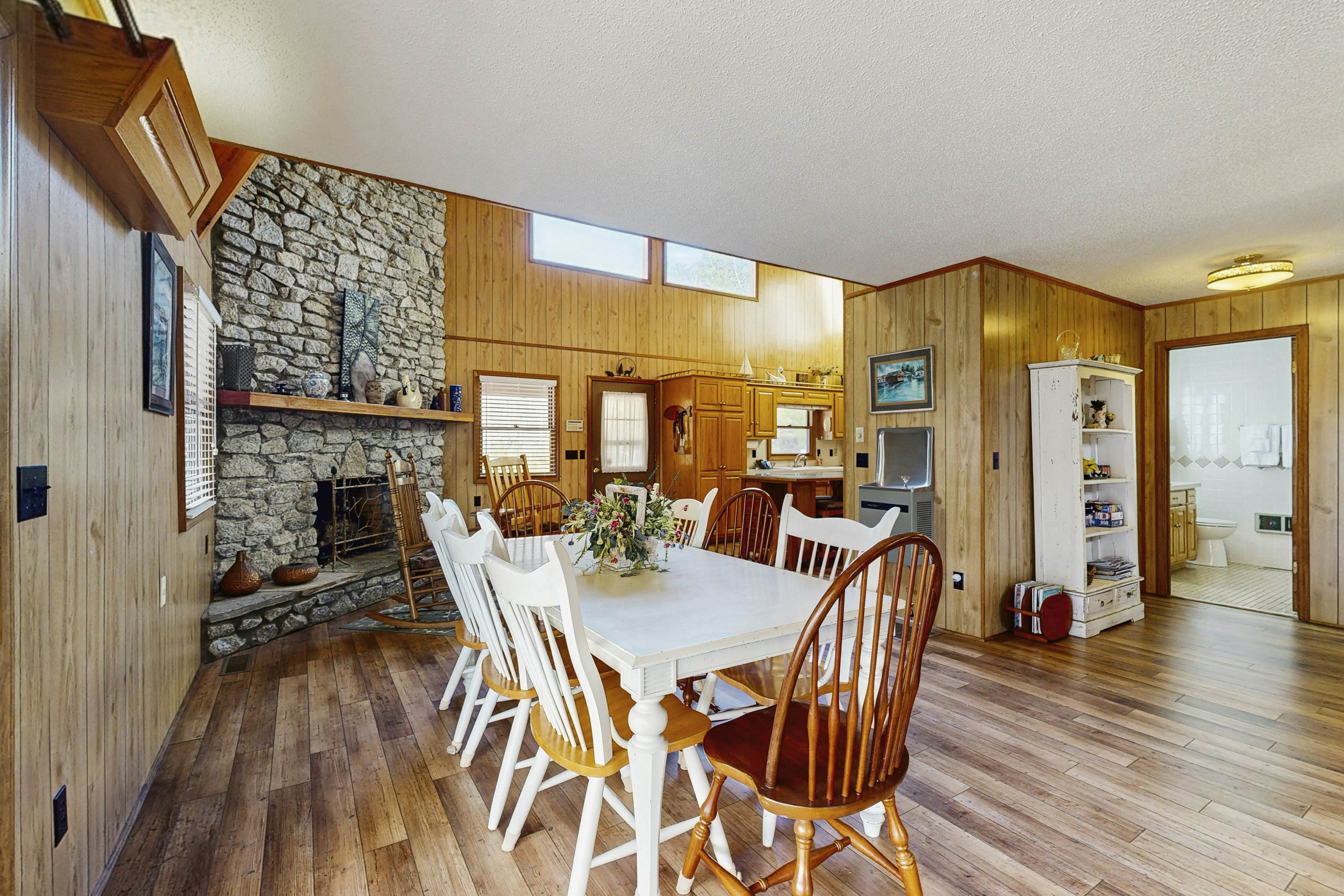 Lodge on Mirror Lake