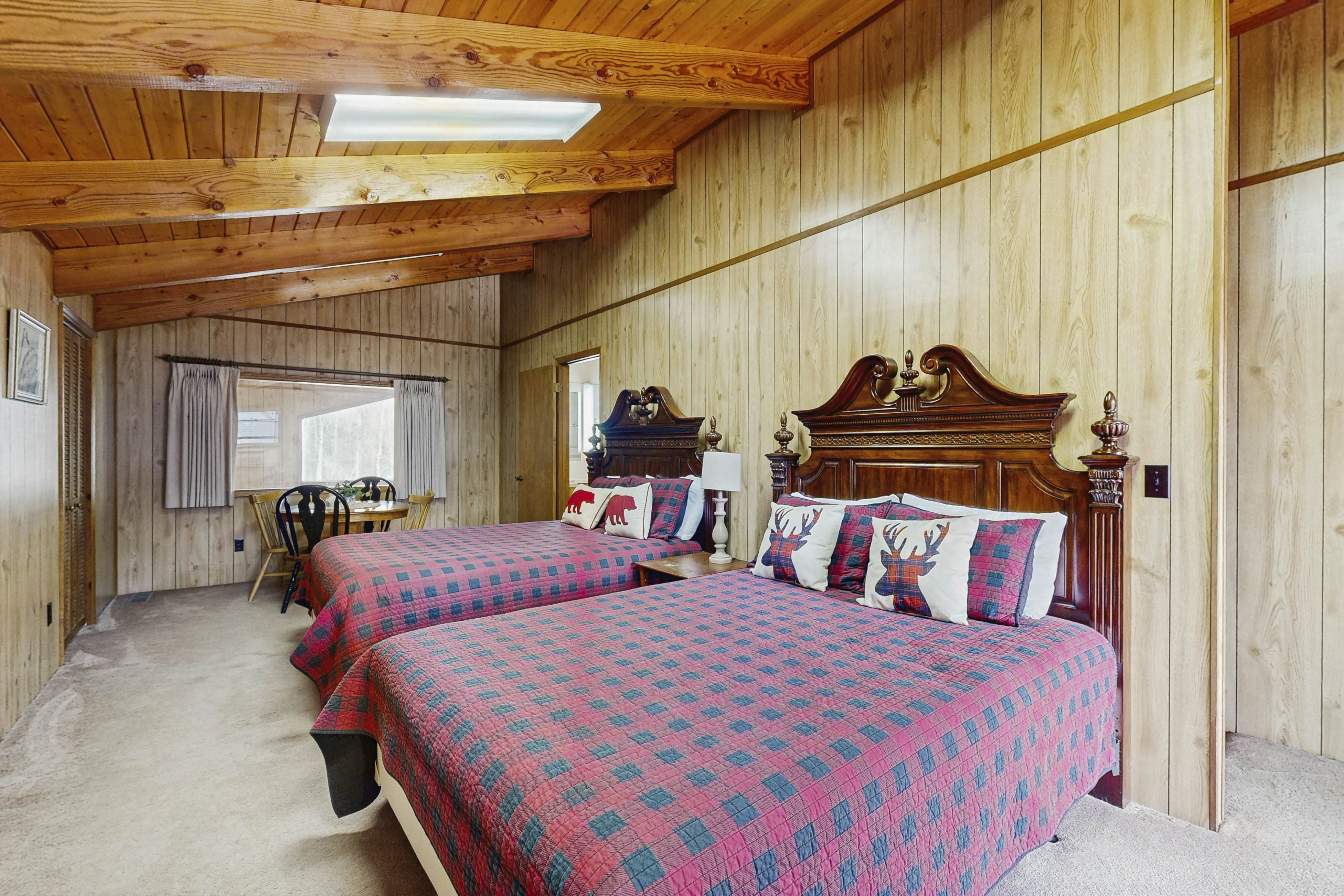 Lodge on Mirror Lake