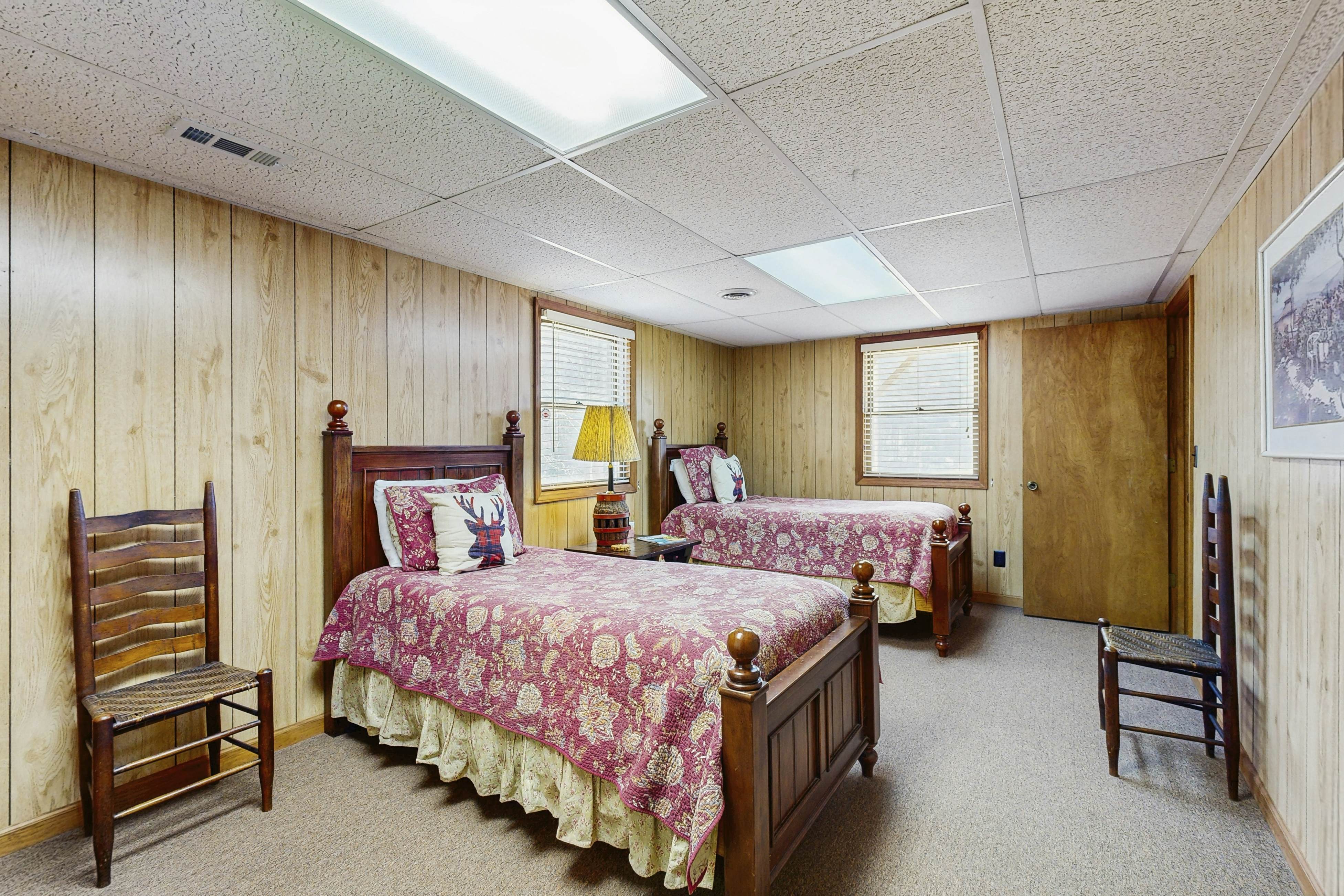 Lodge on Mirror Lake