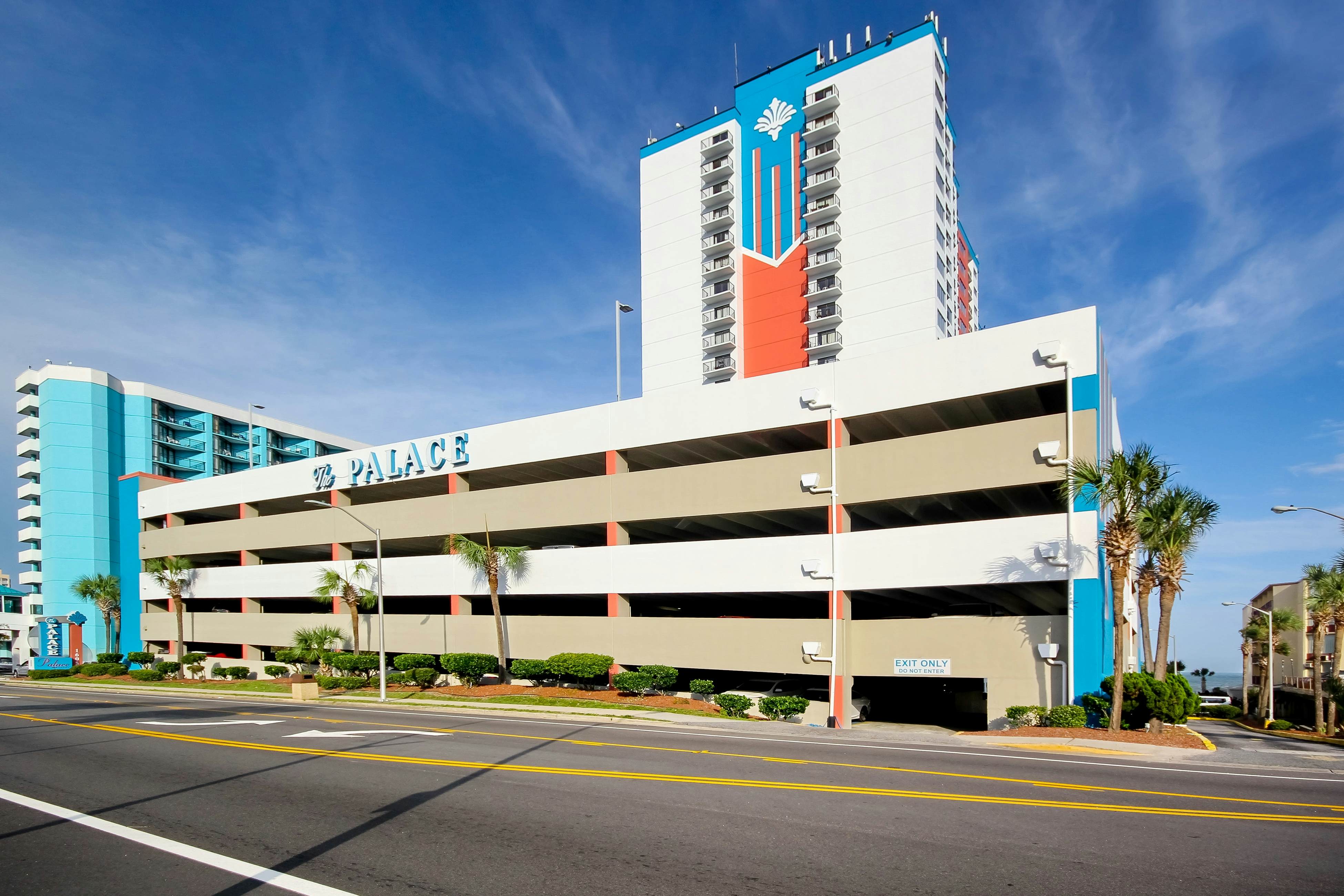 * Palace Resort 1808