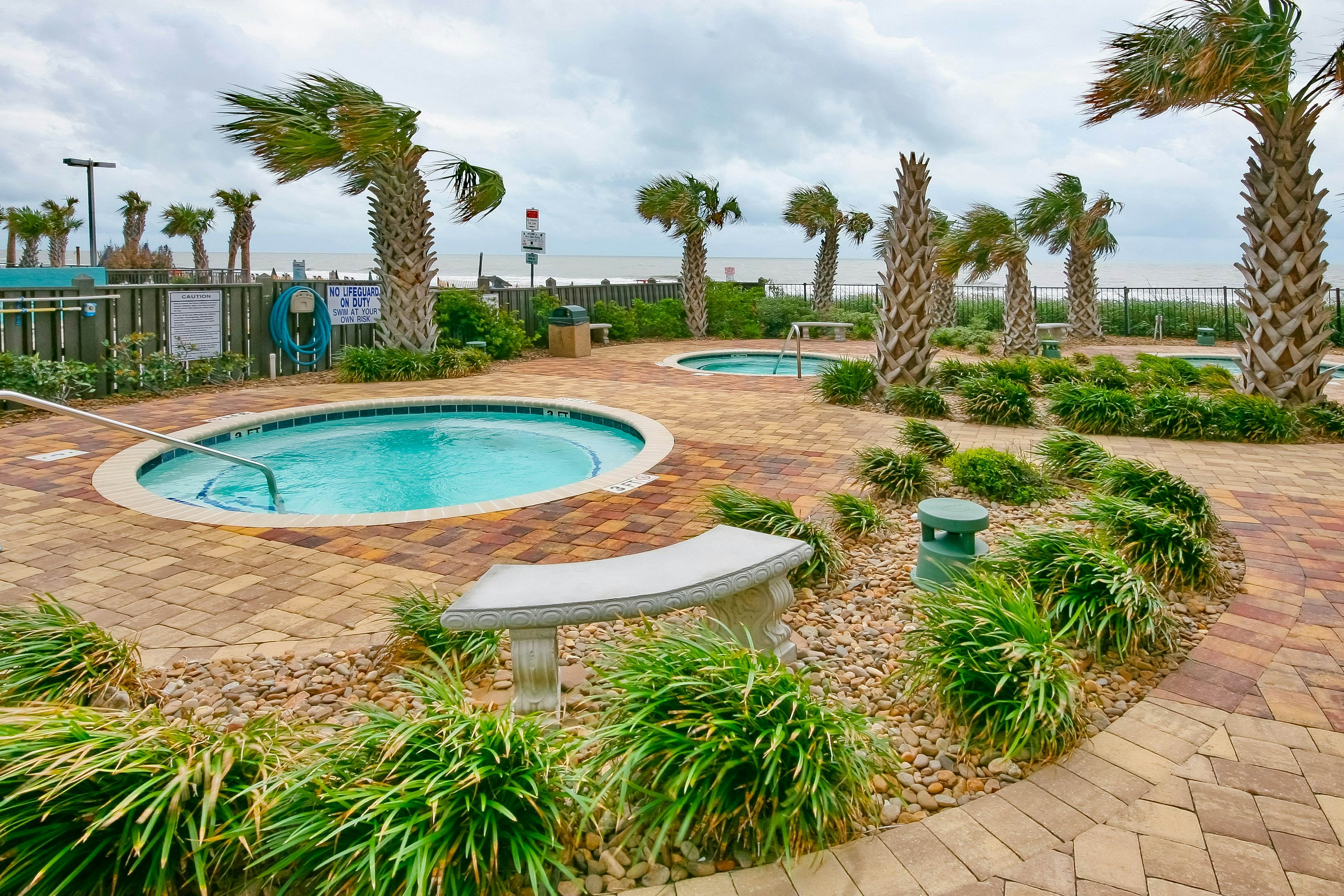 * Palace Resort 1808