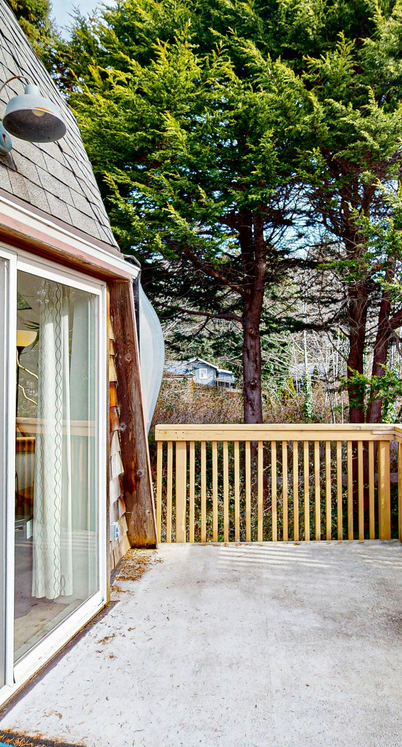 Surf Dome at Otter Rock