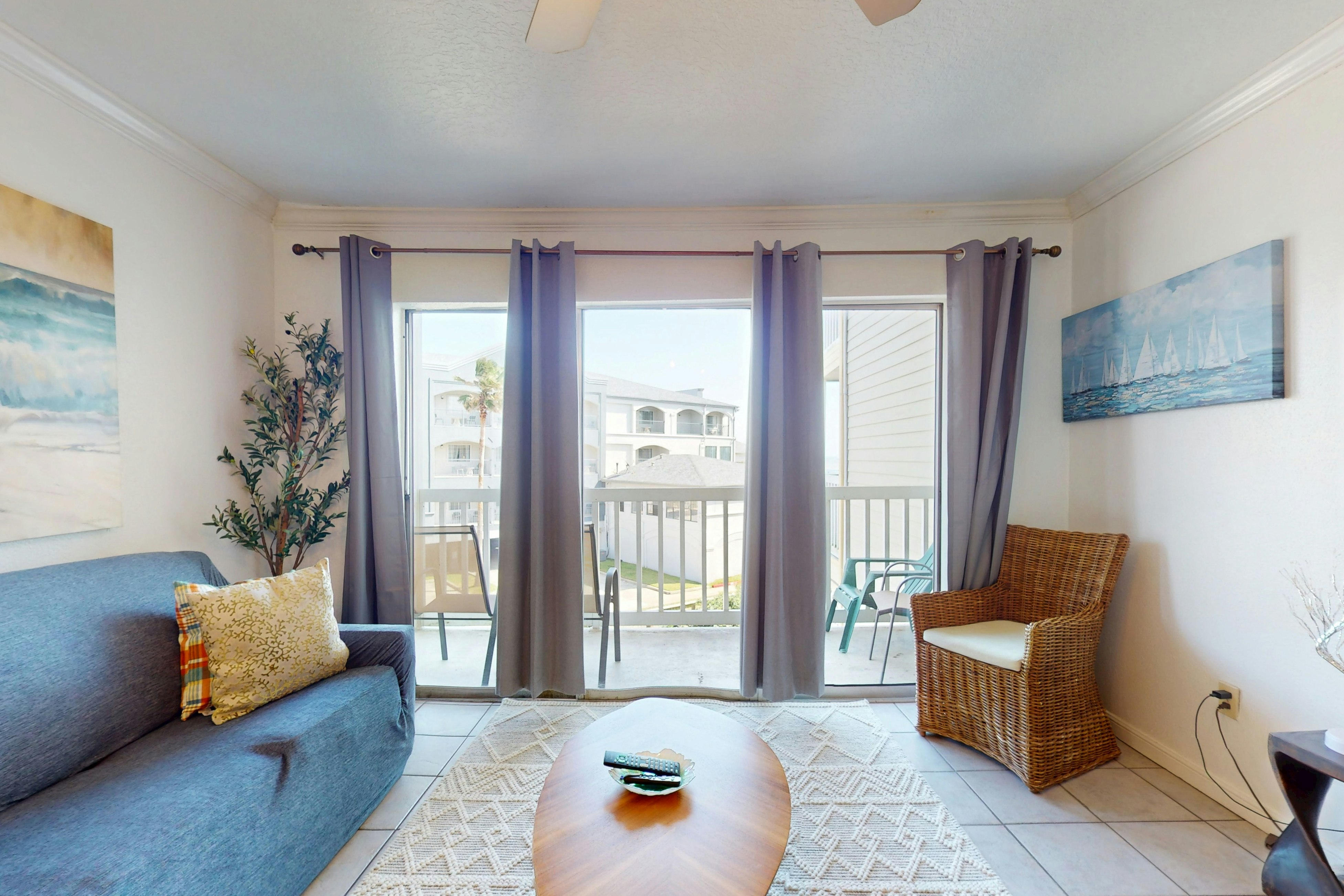 Victorian Condos - The Divine Pearl