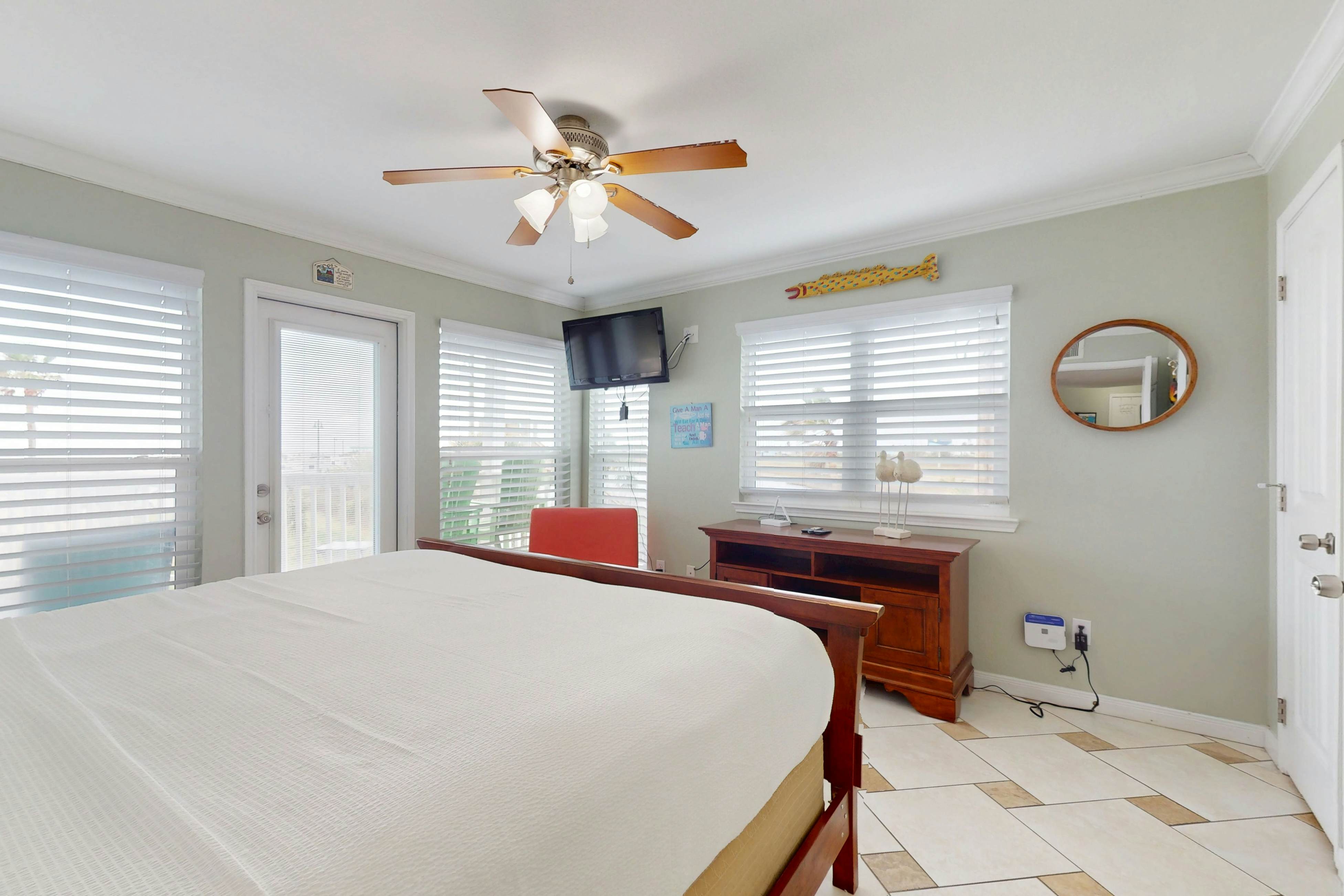 Seascape Condos - A SeaScape Paradise #1101