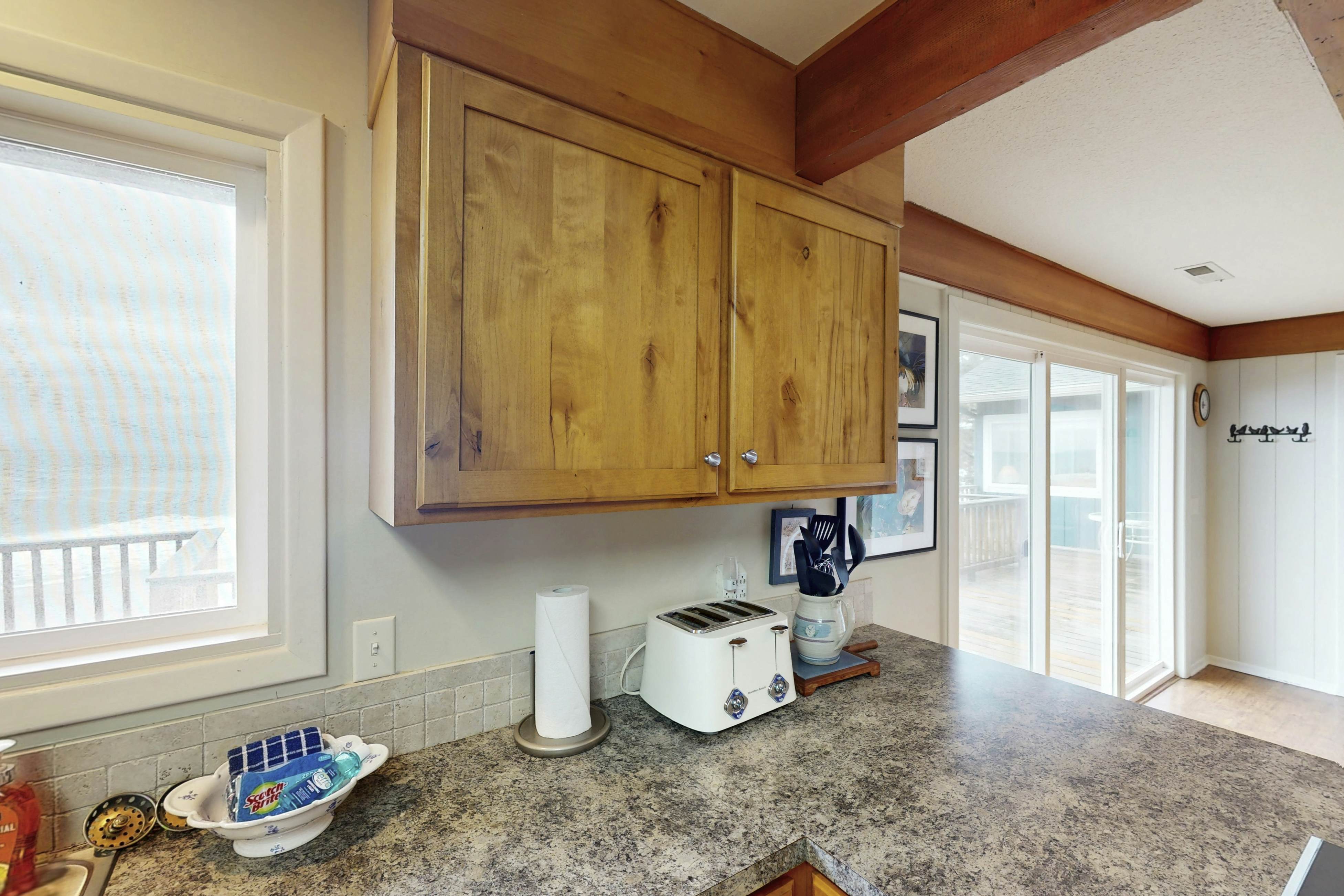 Spectacular Seaside Surf-View Home