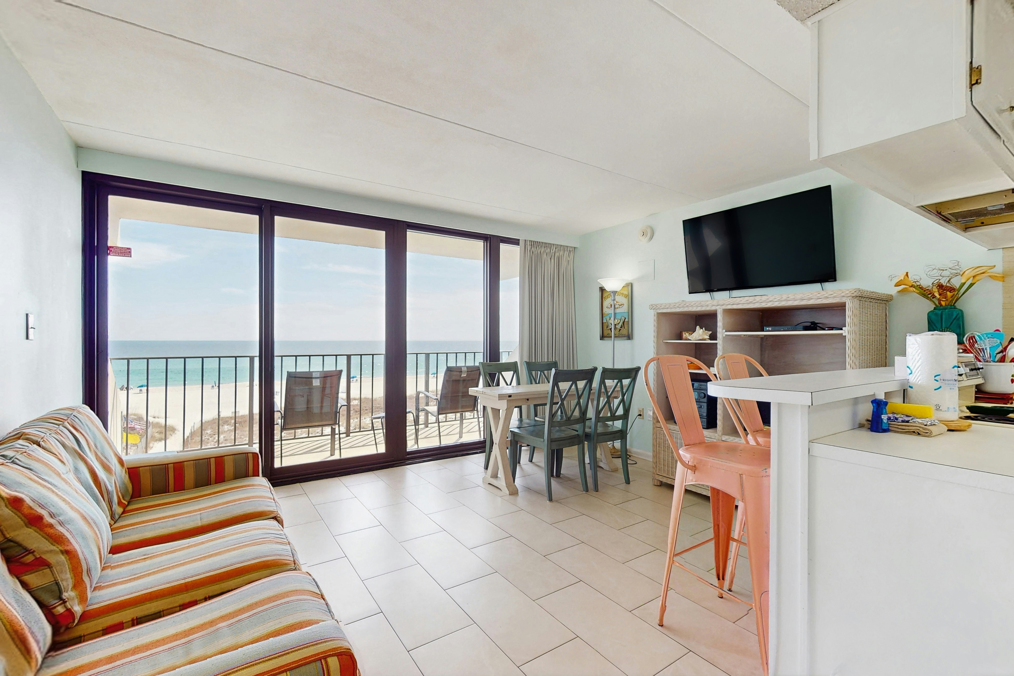 Island Winds East 306