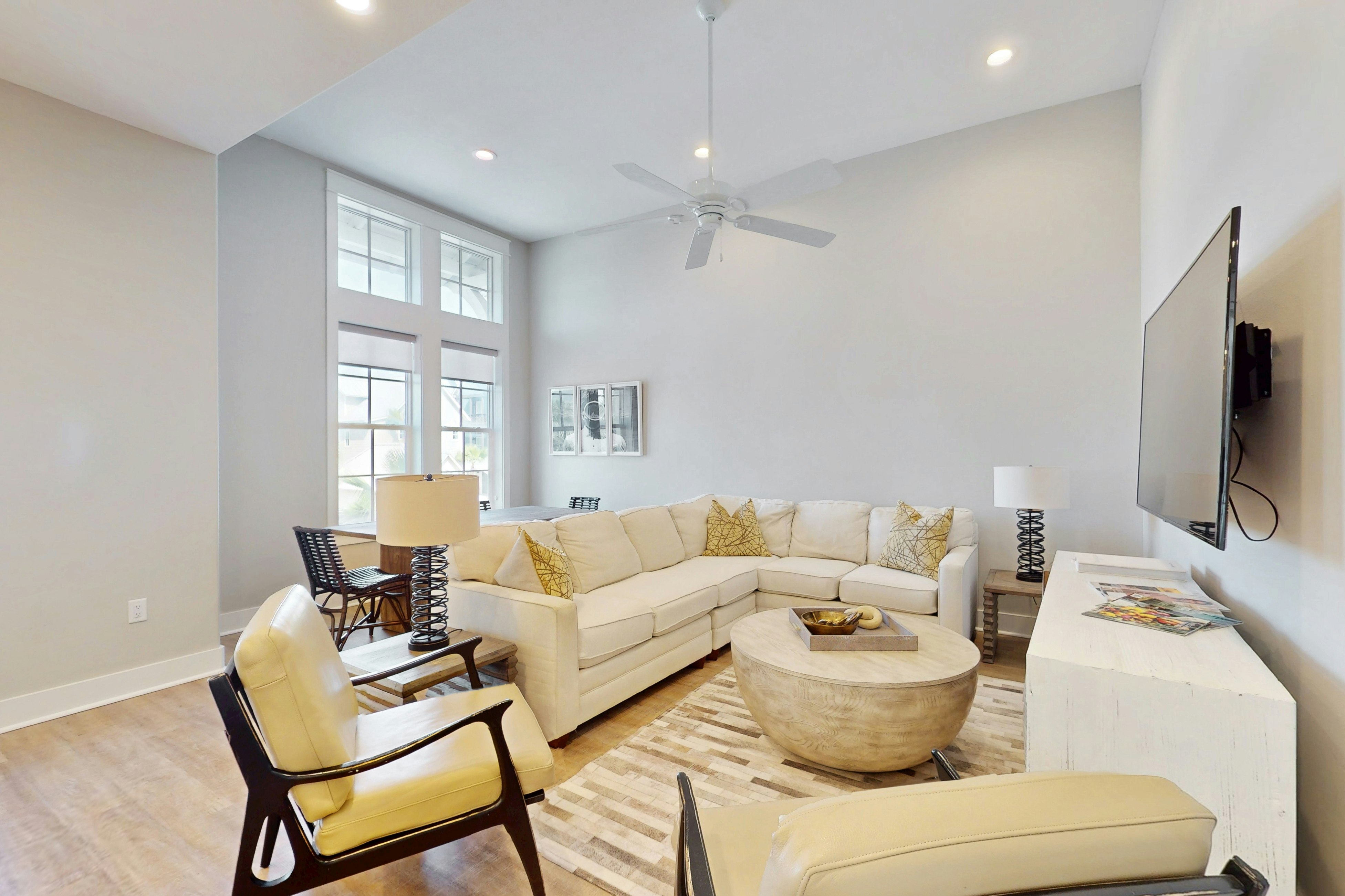 Sleek Beach at Palmilla Beach