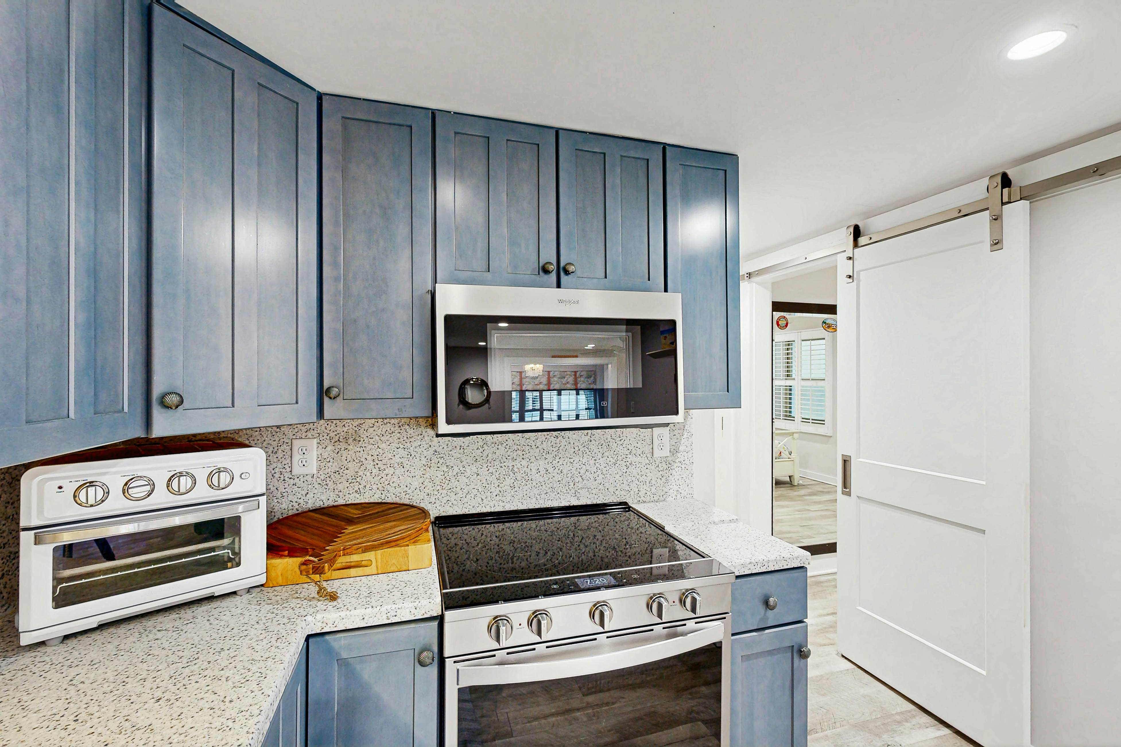 Town of Rehoboth Beach - The Boxwood House - 21 Wilmington Ave #1E