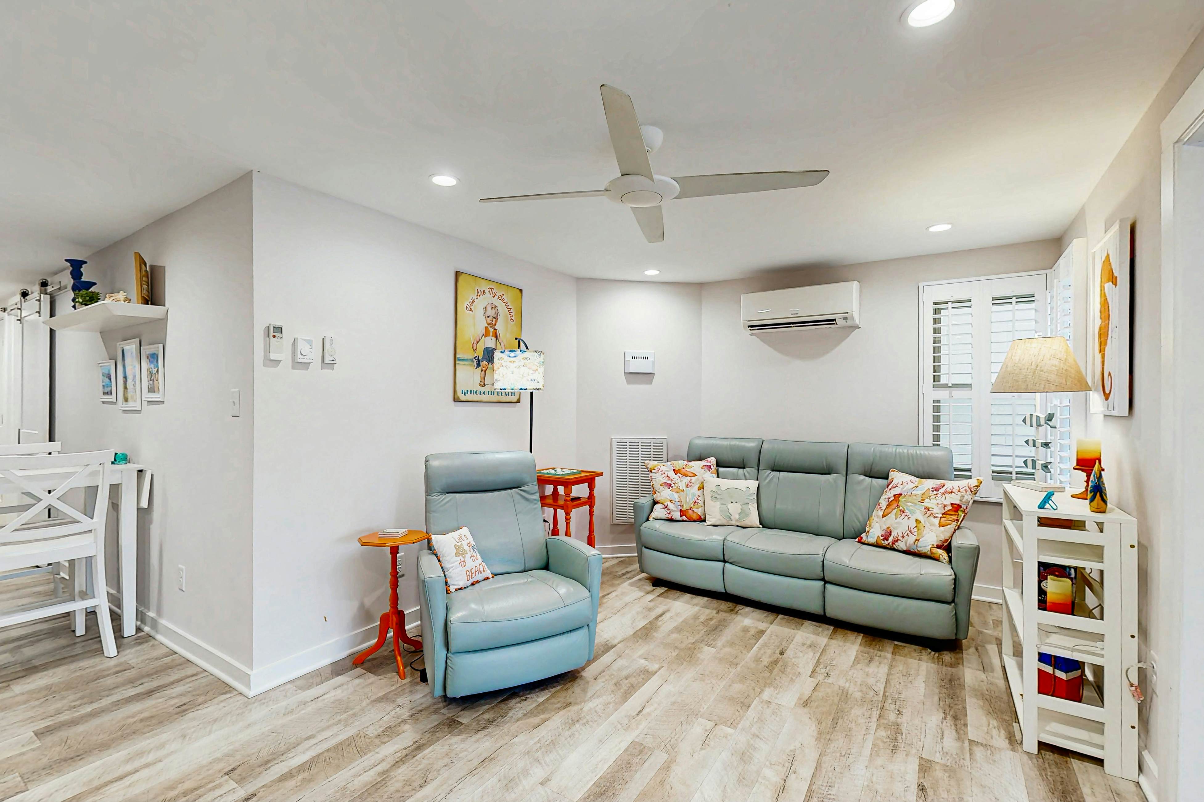 Town of Rehoboth Beach - The Boxwood House - 21 Wilmington Ave #1E